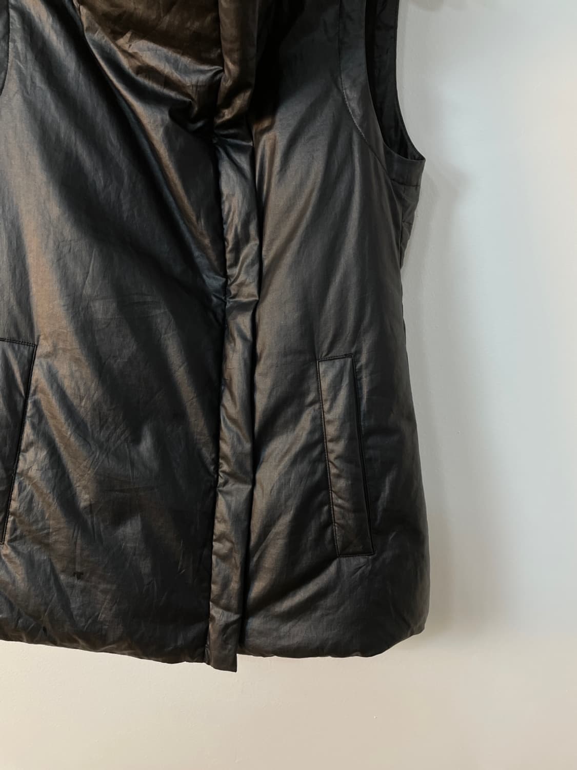 Dkny 하이 넥 코팅 조끼 패딩  상품이미지5