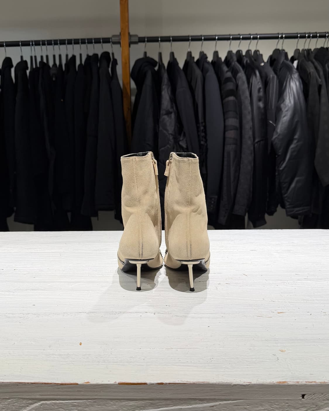 코페르니 베이지 스웨이드 지퍼디테일 앵클부츠 상품이미지4