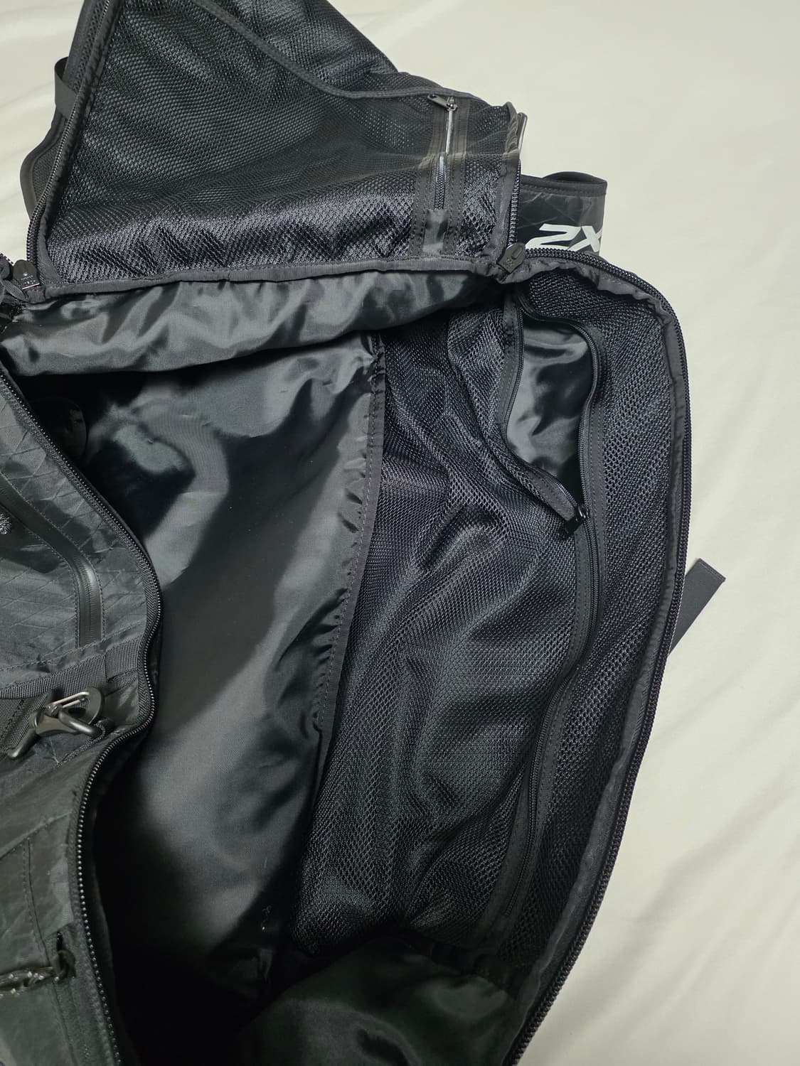 2XU 여행용 백팩+크로스백 (세로 63, 가로 36, 높이 33cm) 상품이미지7