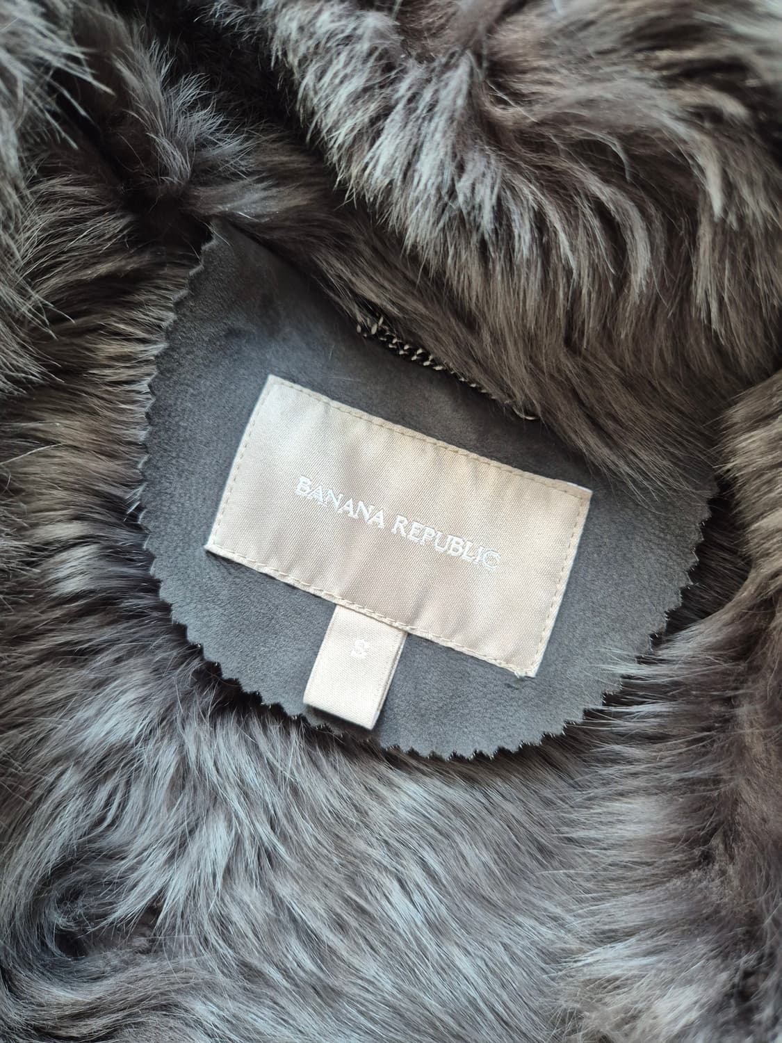 바나나 리퍼블릭 양피 스웨이드 퍼 트리밍 코트 상품이미지8