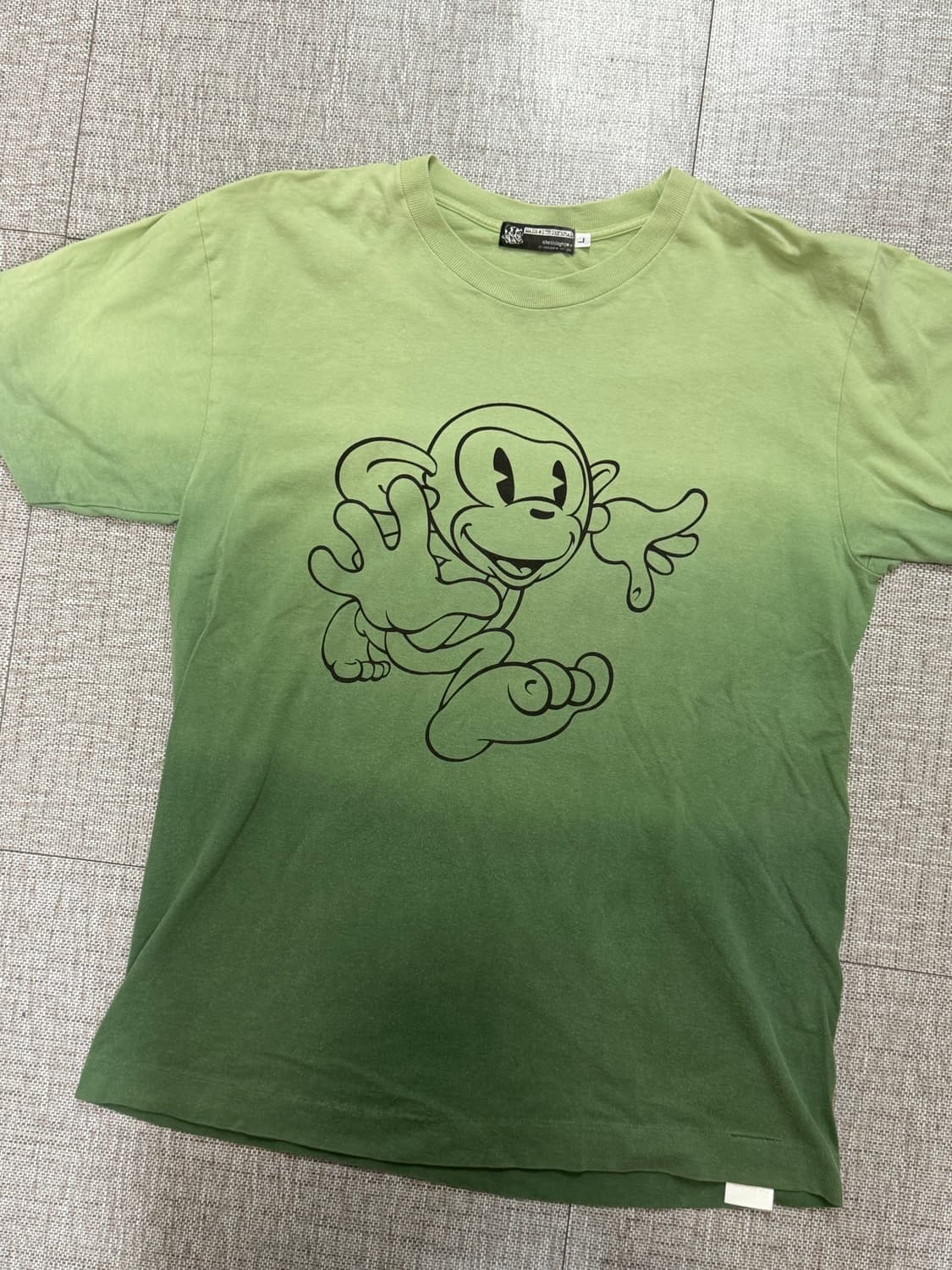90s-00s 빈티지 베이프(BAPE) 그라데이션 싱글스티치 티셔츠 상품이미지2