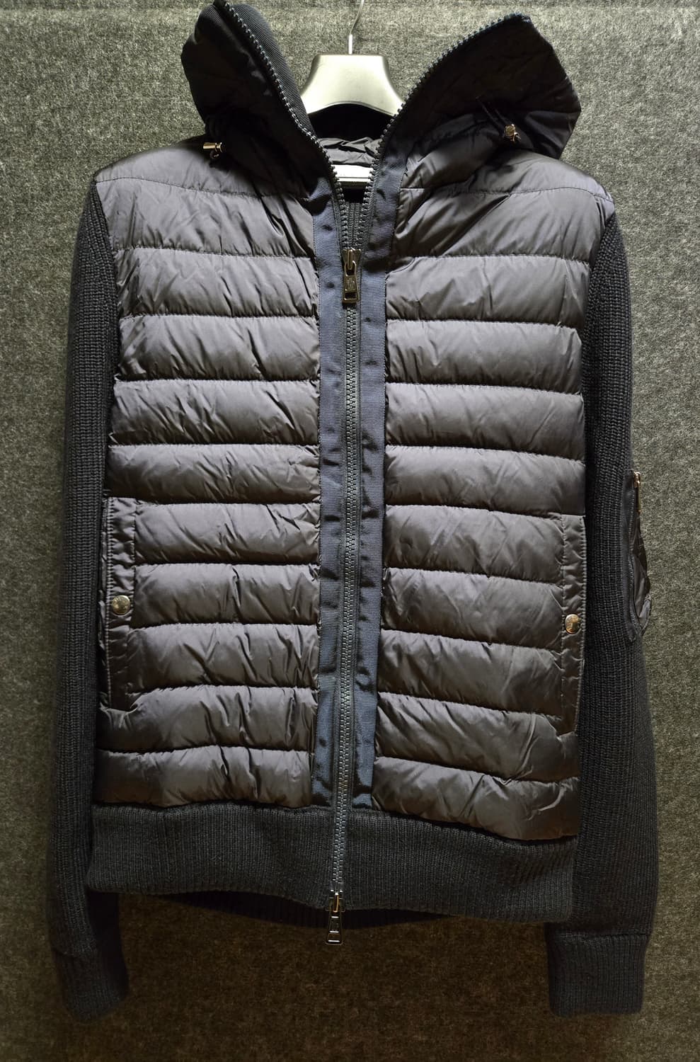 몽클레어 로고 패치 니트 후드 패딩 상품이미지1