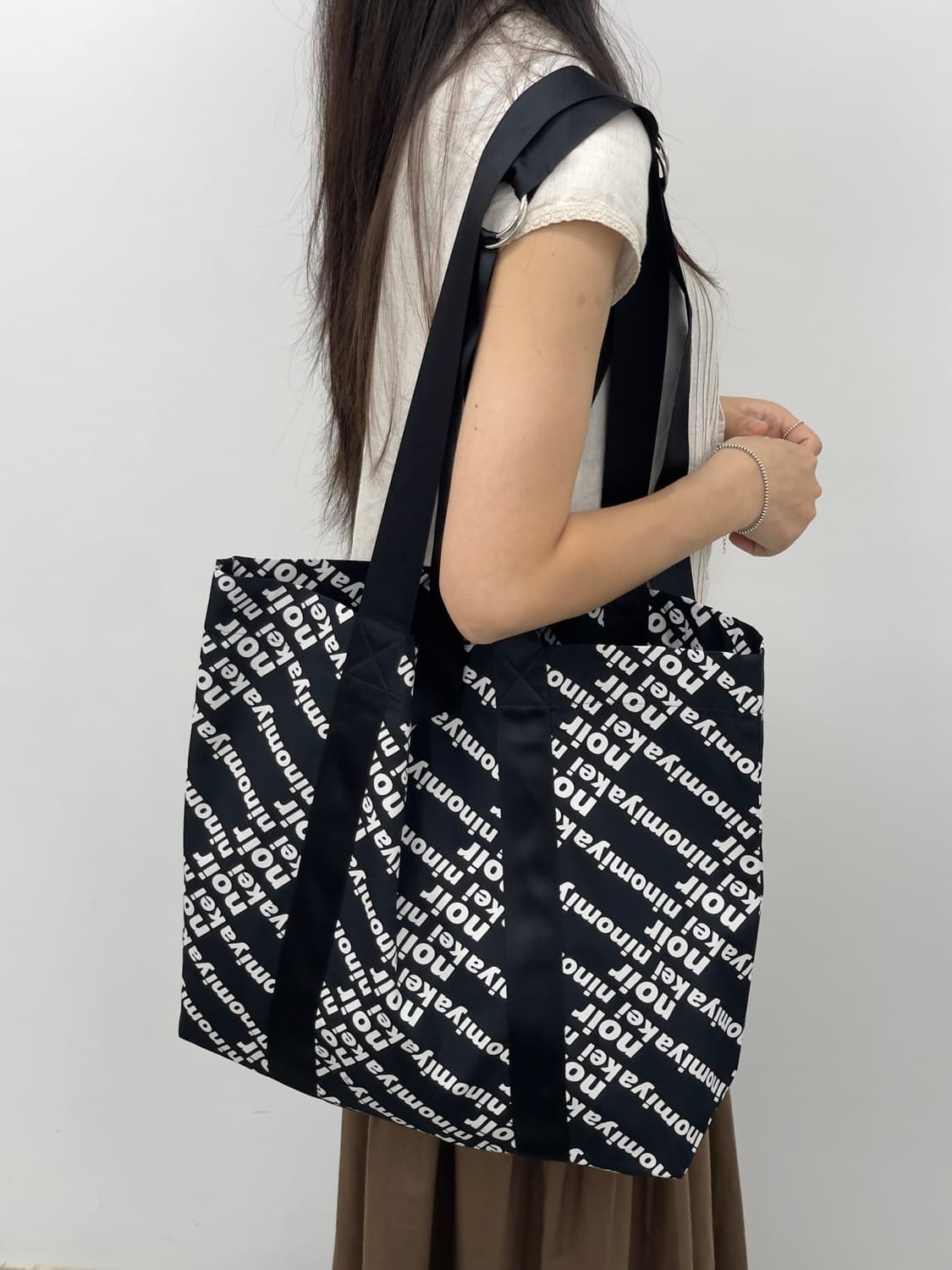 꼼데가르송 느와 케이 니노미야 빅 에코백 숄더백 상품이미지2