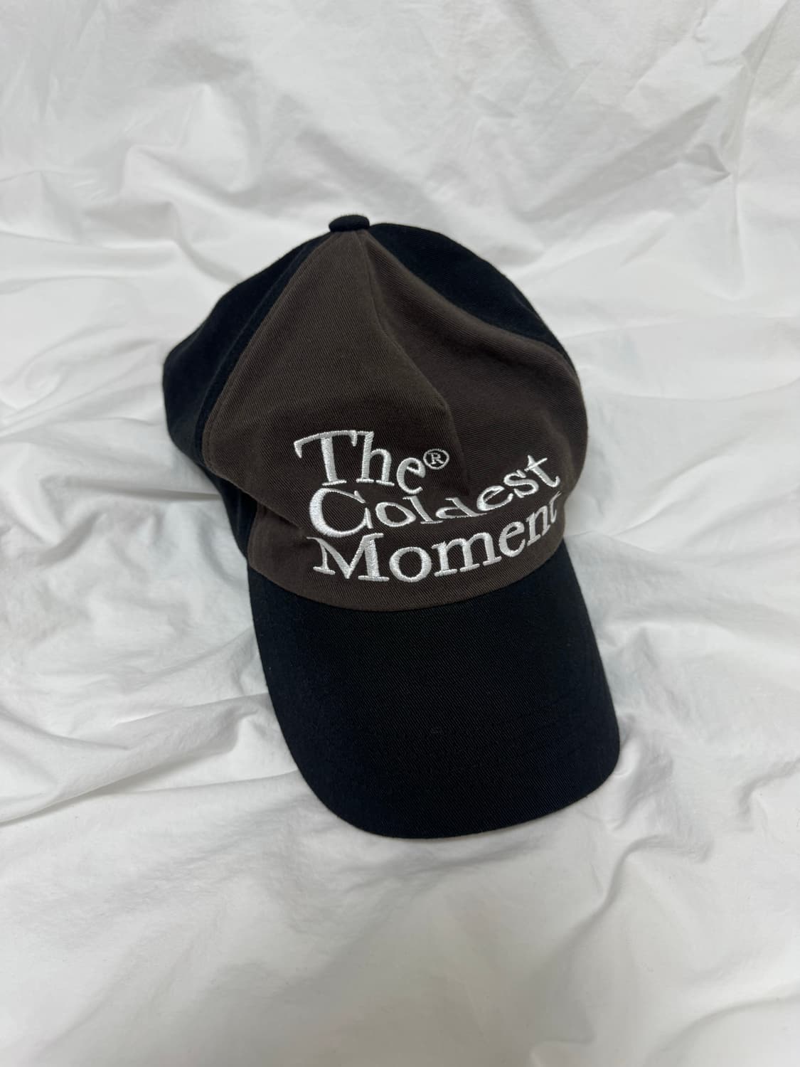 더콜디스트모먼트 볼캡 상품이미지1