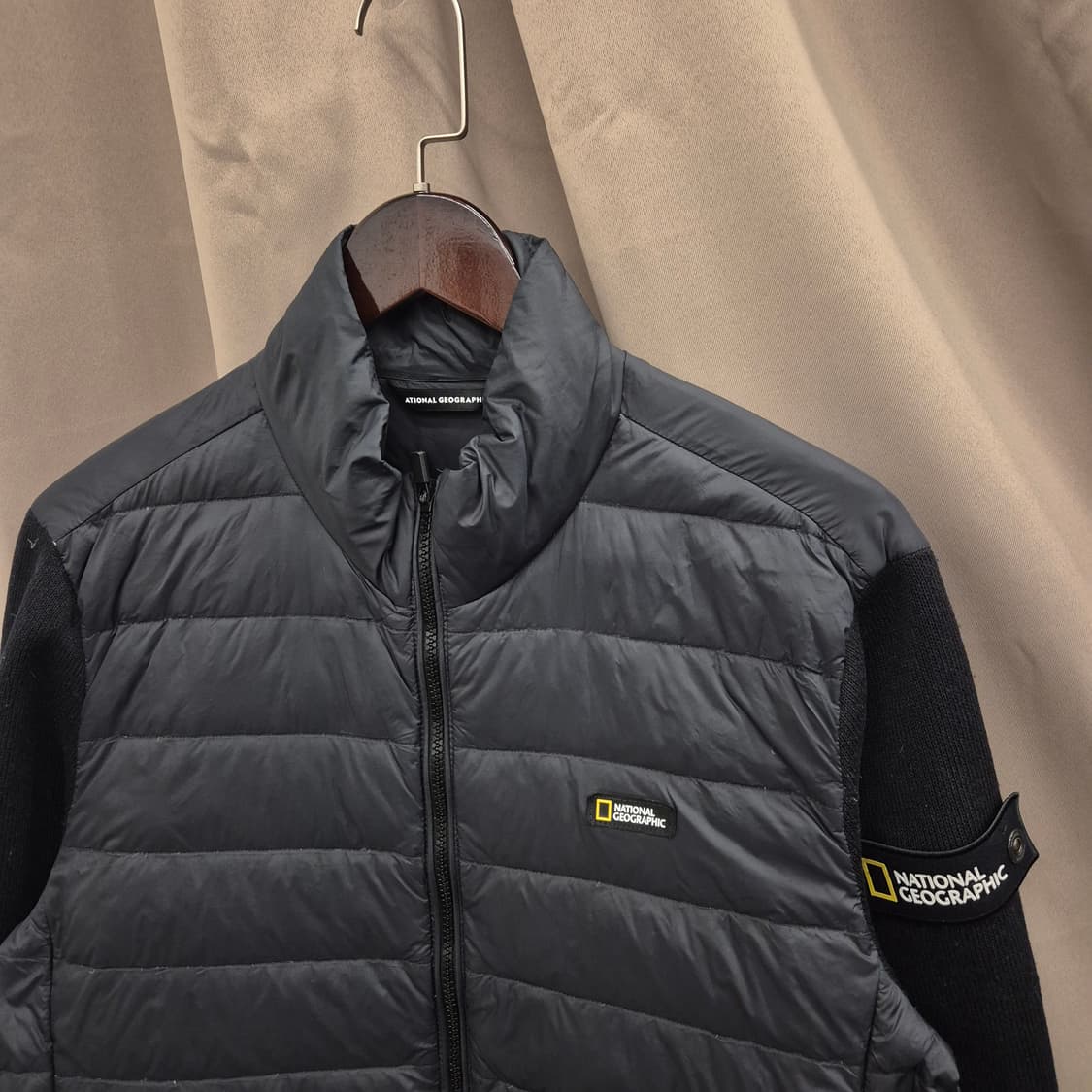내셔널지오그래픽 블랙 경량 패딩 니트 자켓 L 상품이미지2