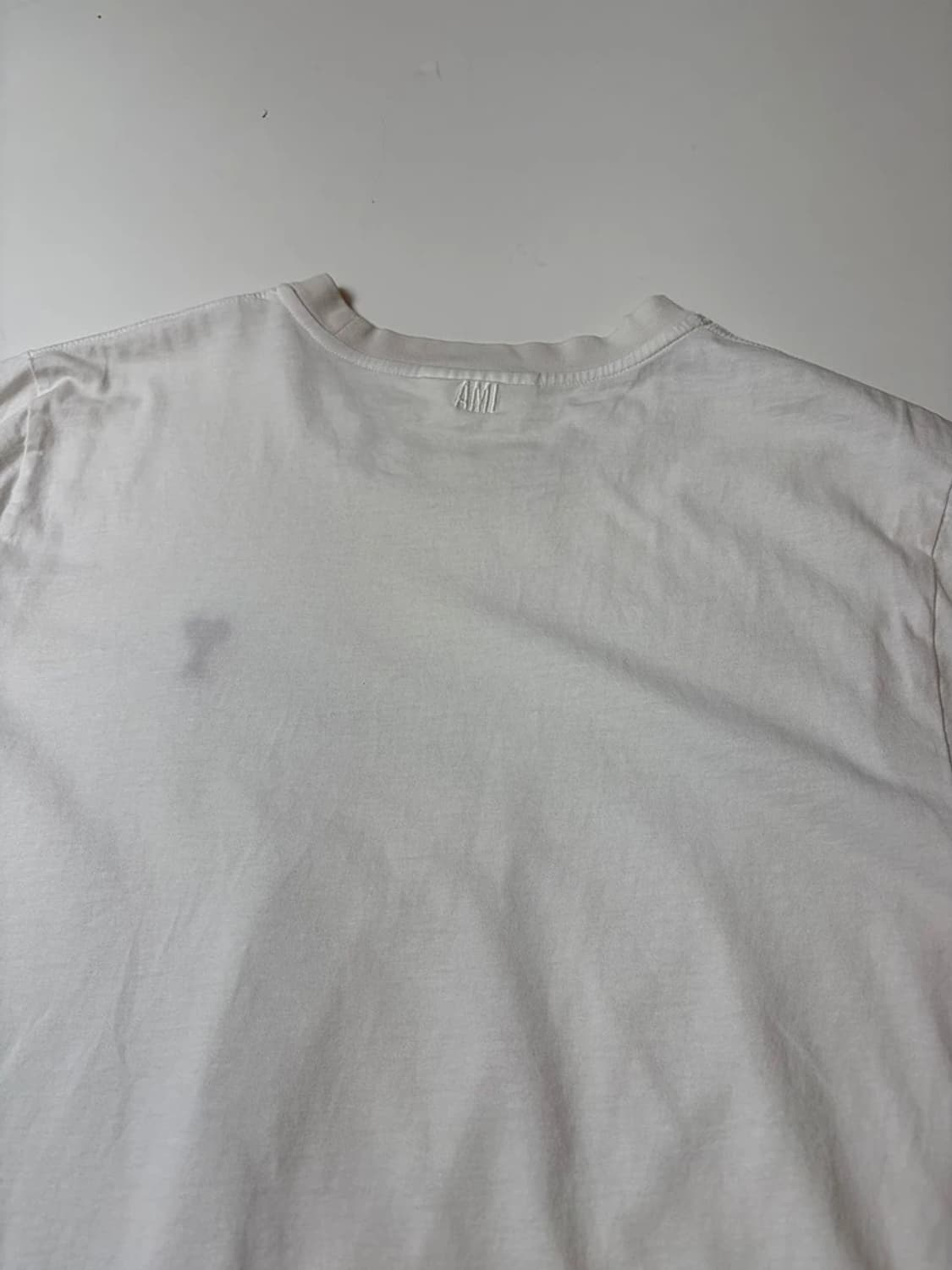 아미 AMI 스몰 하트 로고 반팔 티셔츠 PN9564 상품이미지5