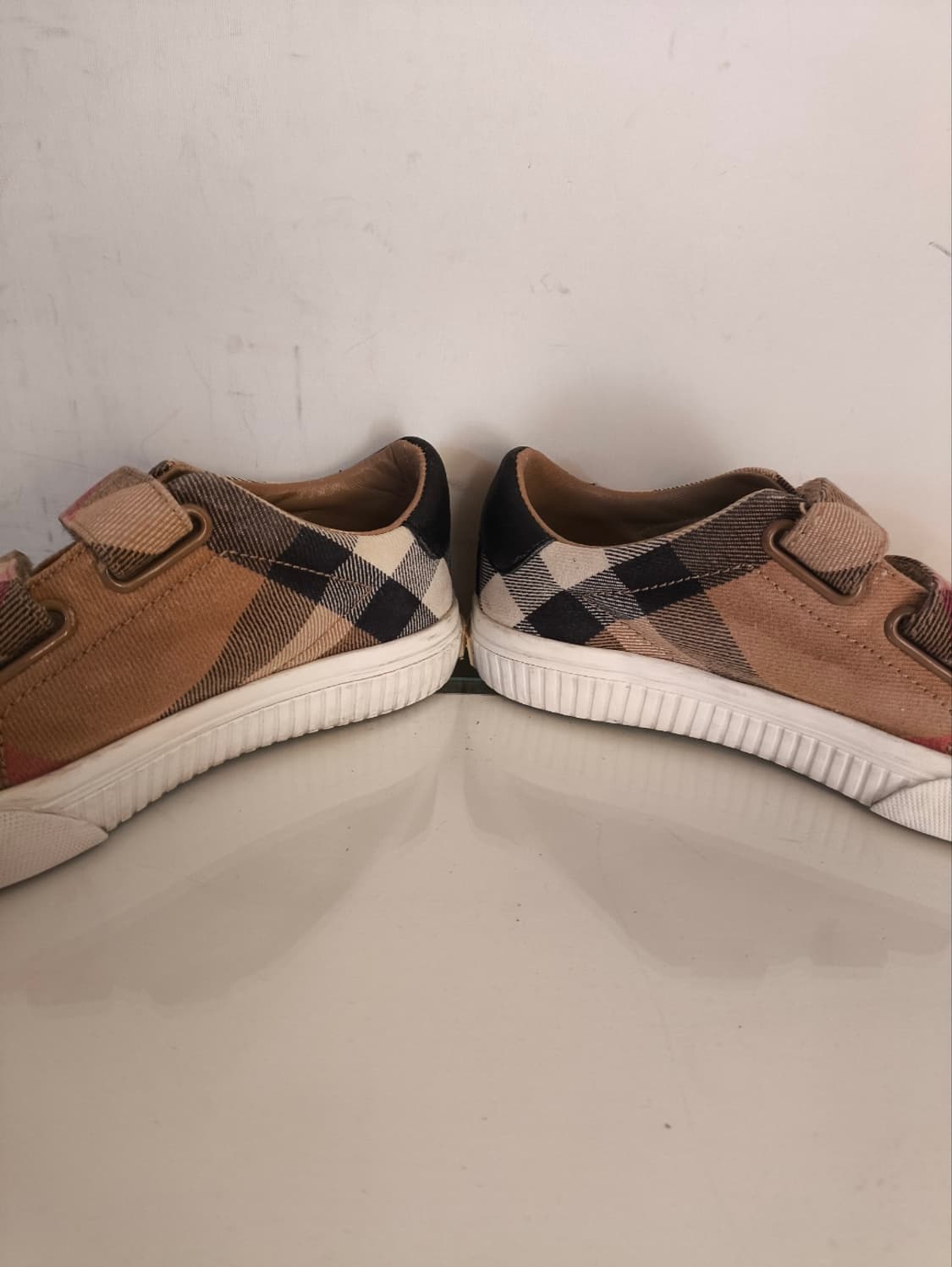 29 버버리 키즈 밸크로 스니커즈 상품이미지7