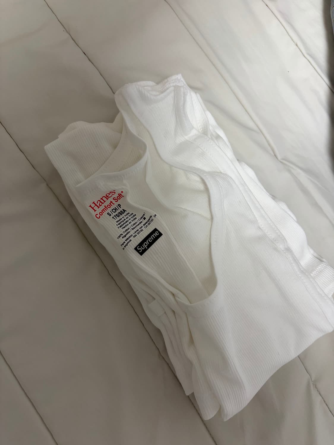 슈프림 헤인즈 나시 상품이미지1