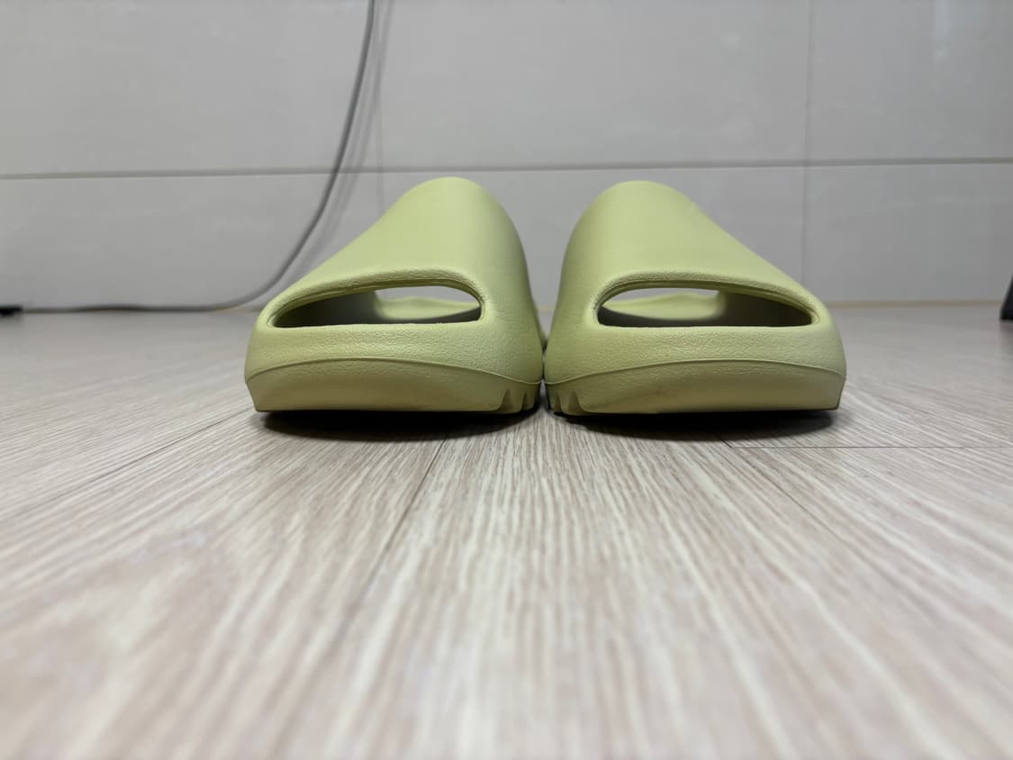 Yeezy 이지 슬라이드 레진 275 상품이미지6
