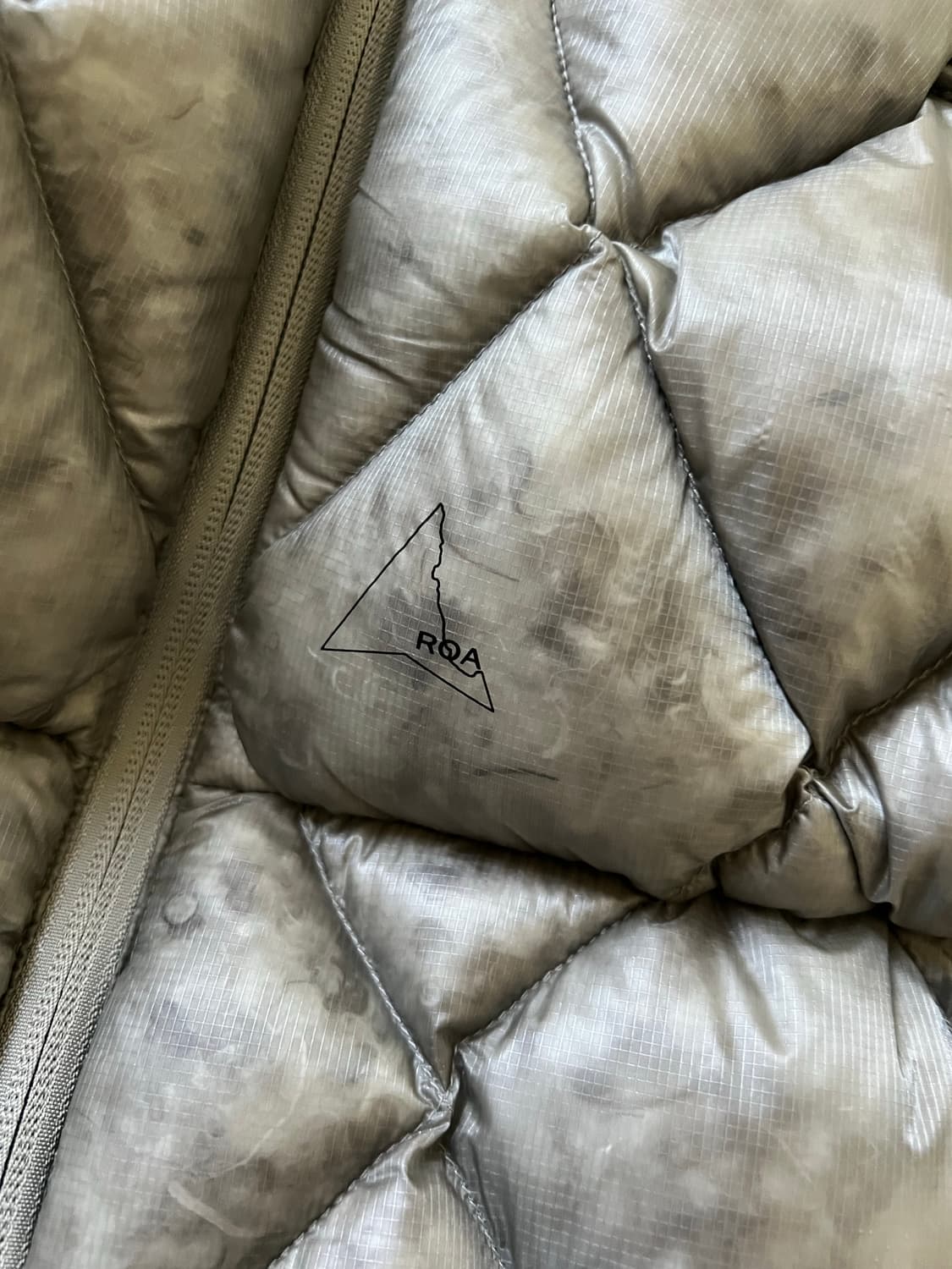 (L) 로아 ROA 누나 패딩 실버 택만뗀 새상품 상품이미지6