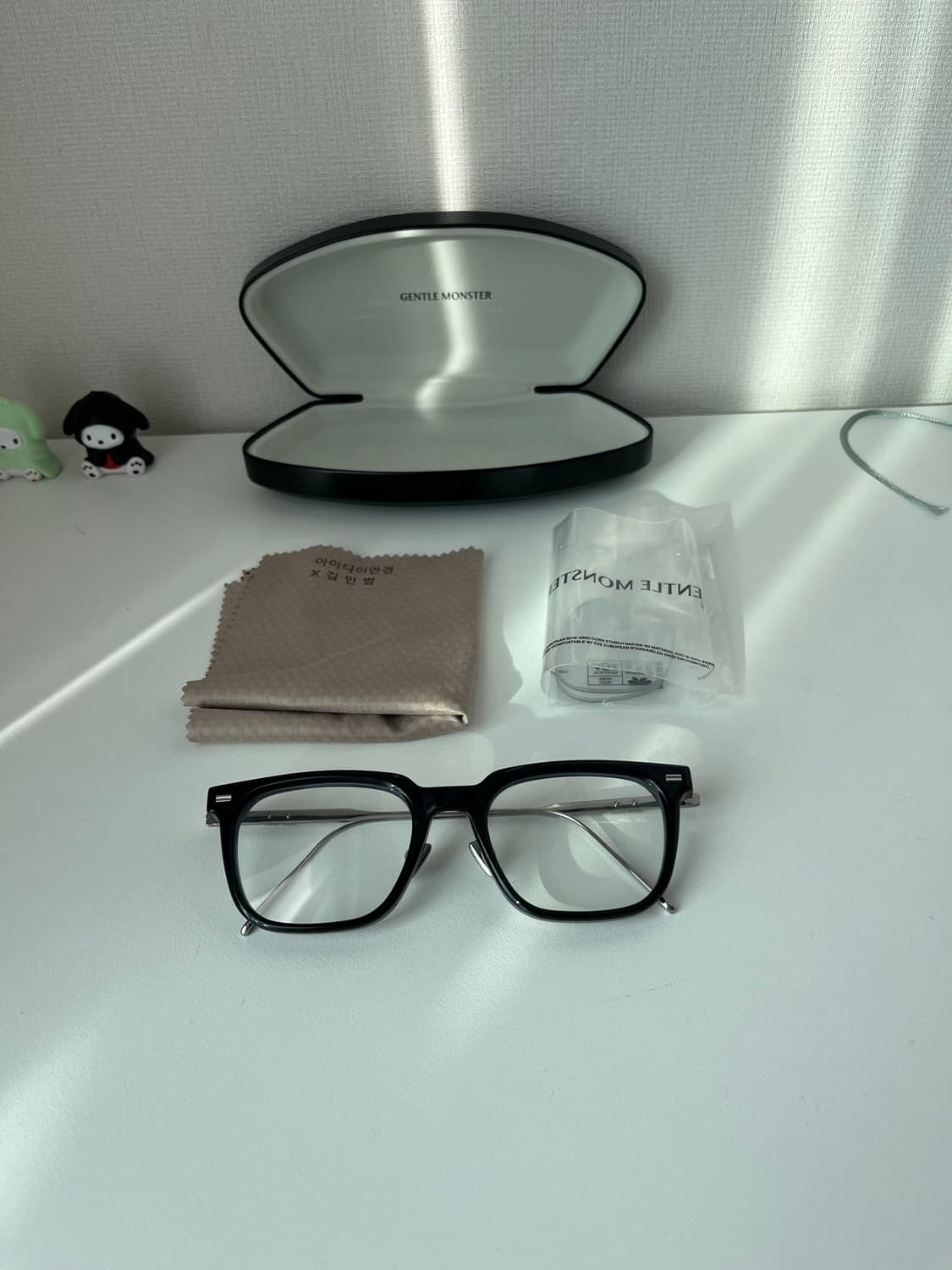 젠틀몬스터 진 상품이미지2