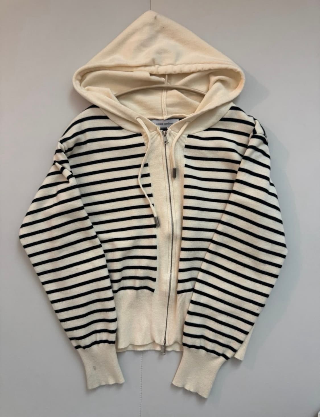 코데즈컴바인 스트라이프 니트 후드집업 상품이미지1