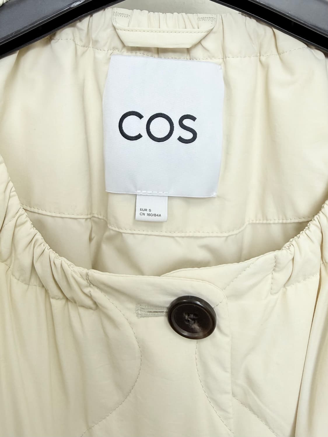 COS 코스 개더드 퀼티드 다운 자켓 상품이미지6