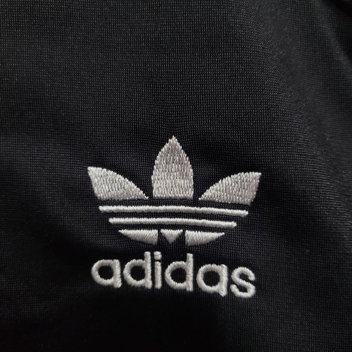 아디다스 불꽃 파이어버드 검흰 백로고 트랙탑 져지  상품이미지3