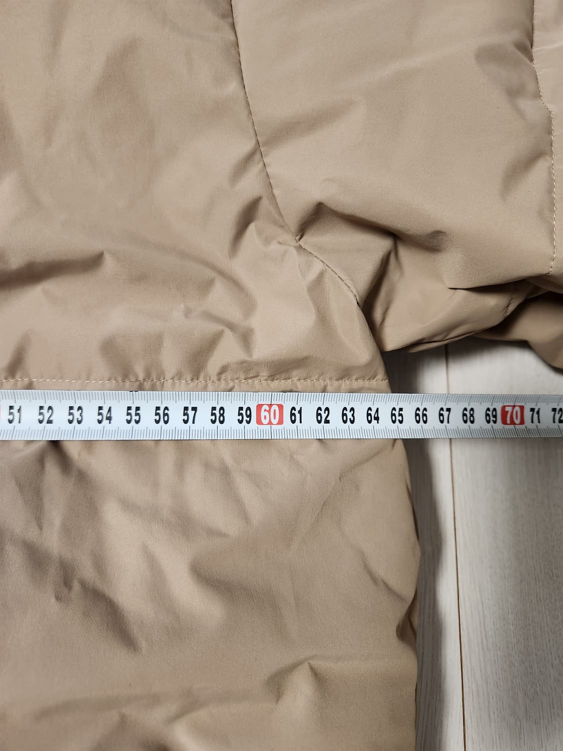 폴햄 리버시블 보아 숏 패딩 양면 플리스점퍼 사이즈105(xl)

패딩점 상품이미지3