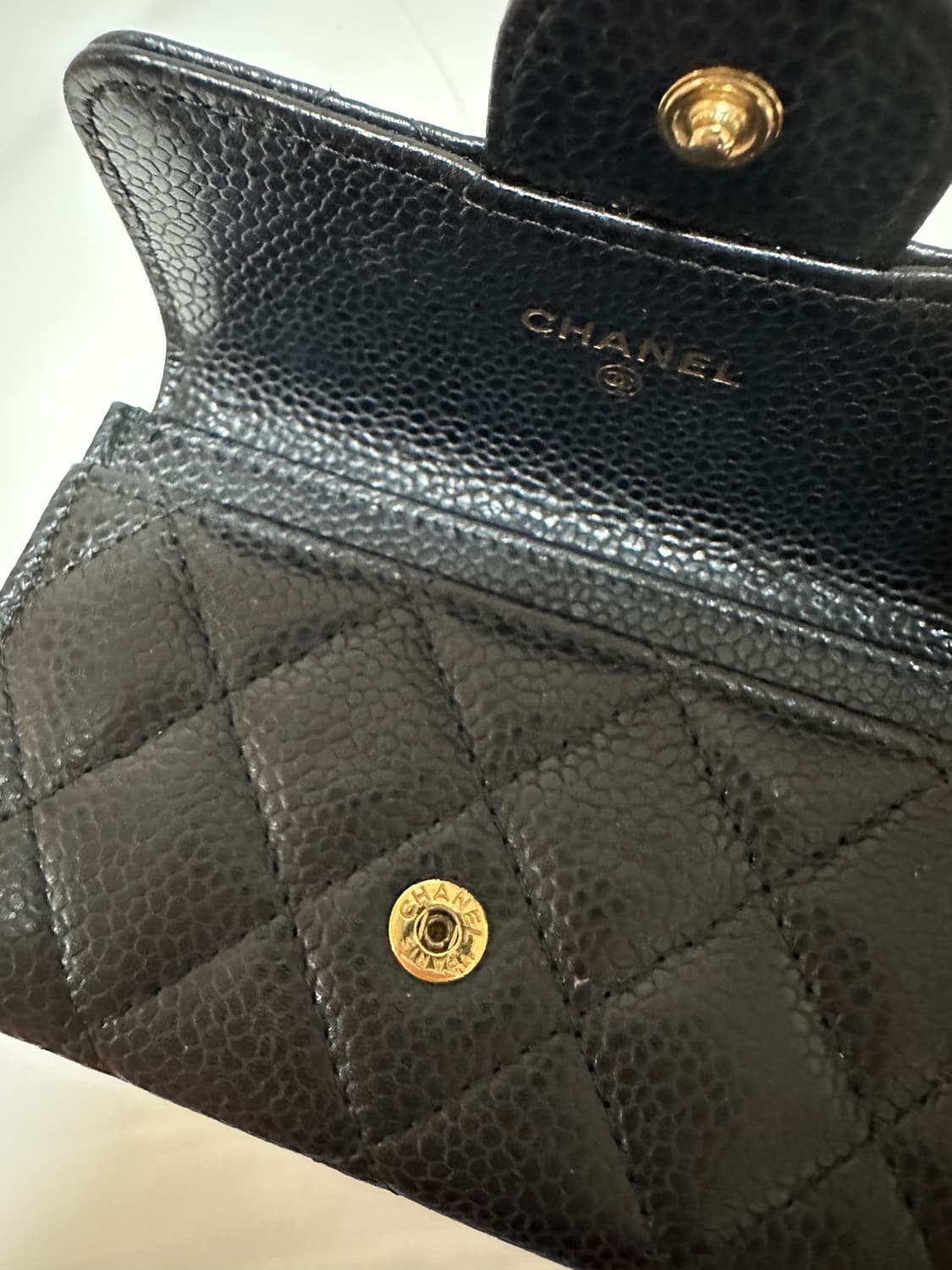 샤넬 캐비어 카드지갑 금장로고 상품이미지5