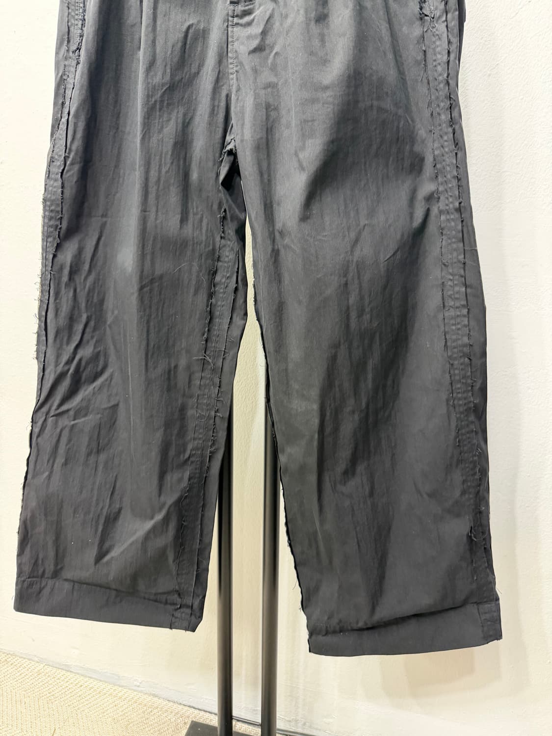 정품) 노매뉴얼 25ss 와이드팬츠 M 상품이미지3