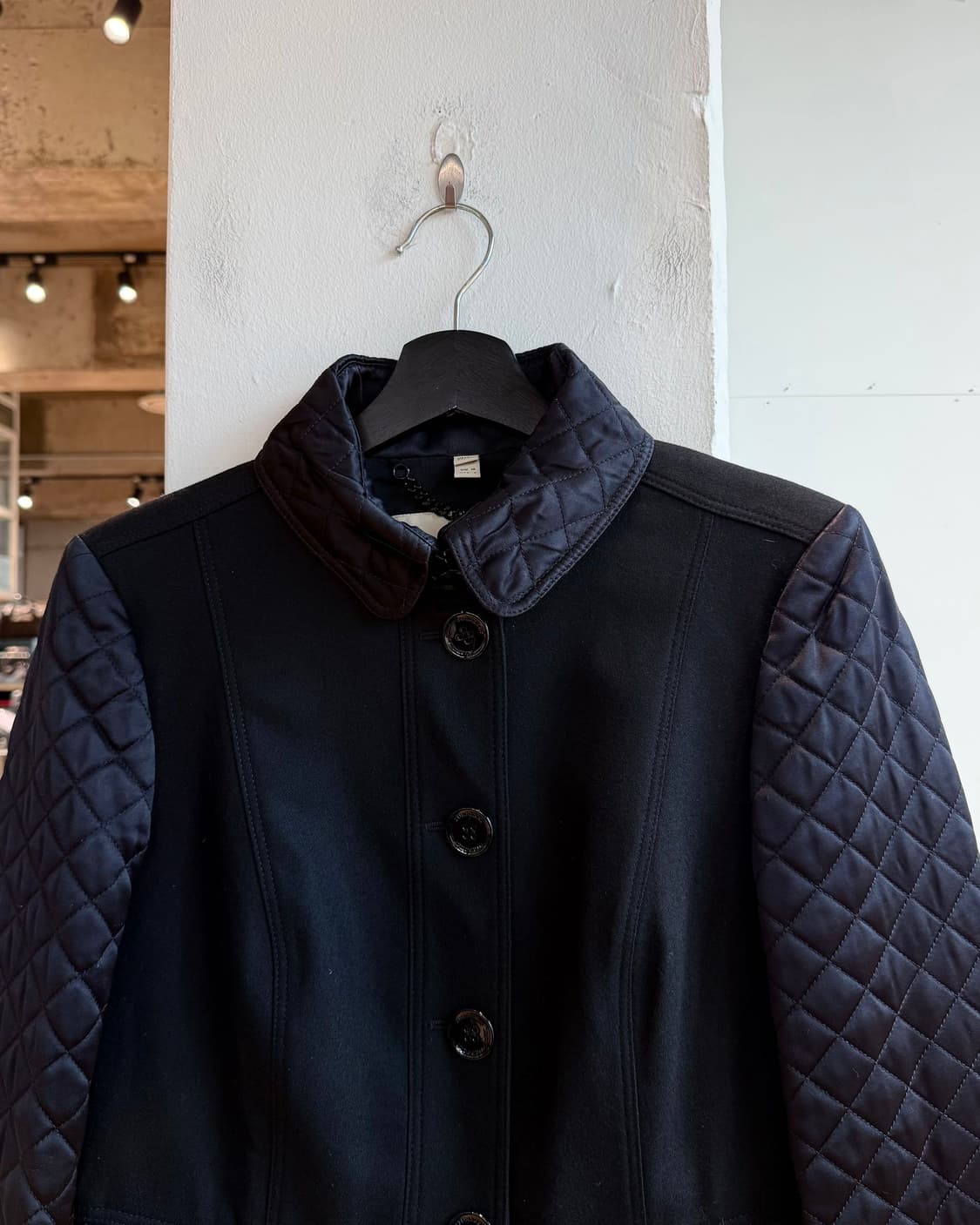 버버리 블랙 포켓 퀼팅 자켓  상품이미지3