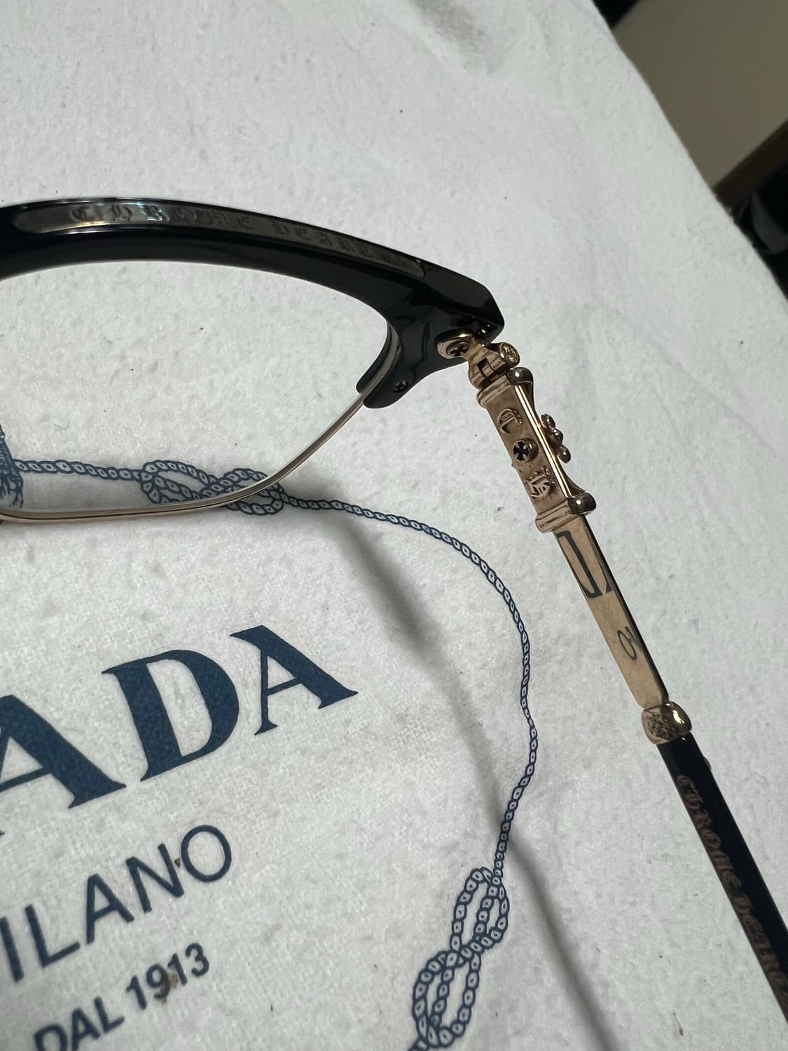 크롬하츠 보넨노이슈어2 블랙골드 상품이미지3