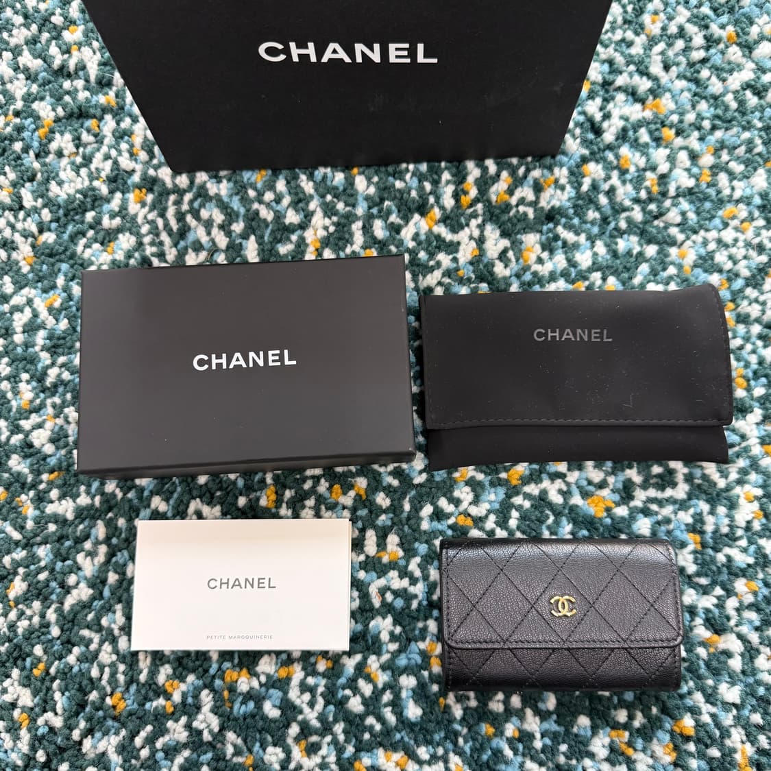 샤넬 로고 지퍼 플랩 카드 지갑 블랙 상품이미지6