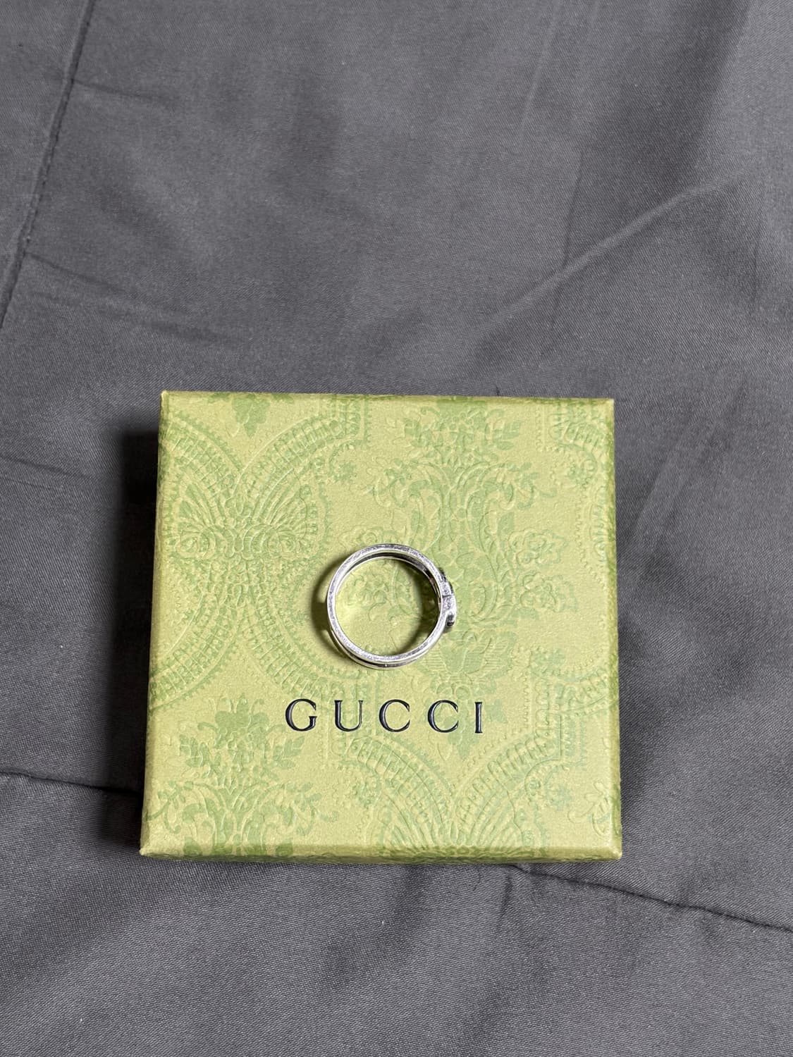 구찌 인터로킹 G 와이드 오픈 밴드 실버 반지 18호 상품이미지1