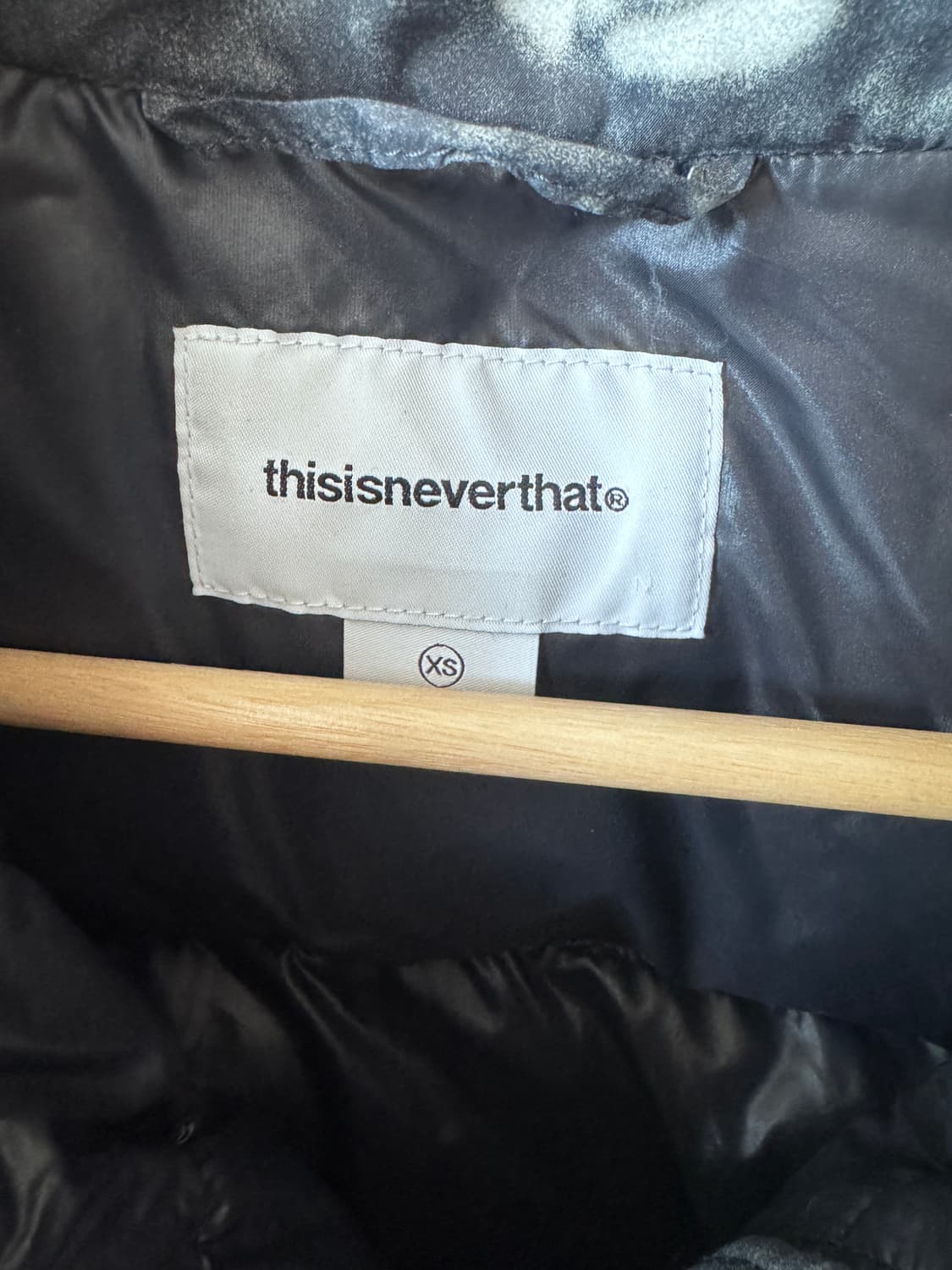 디스이즈네버댓 Down Jacket Flower Black 상품이미지3