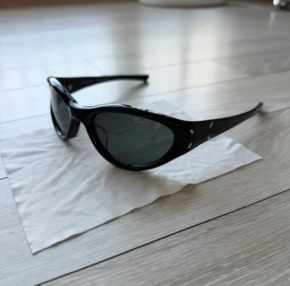 젠틀몬스터 x 메종마르지엘라 선글라스 MM105 상품이미지3