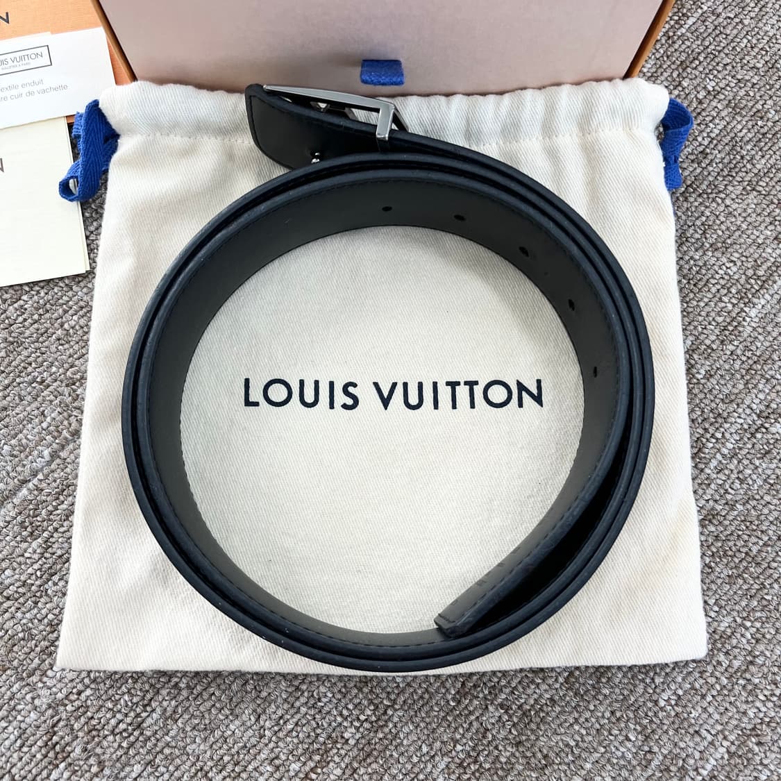 루이비통 이클립스 LV 리버서블 벨트 100/40 상품이미지3