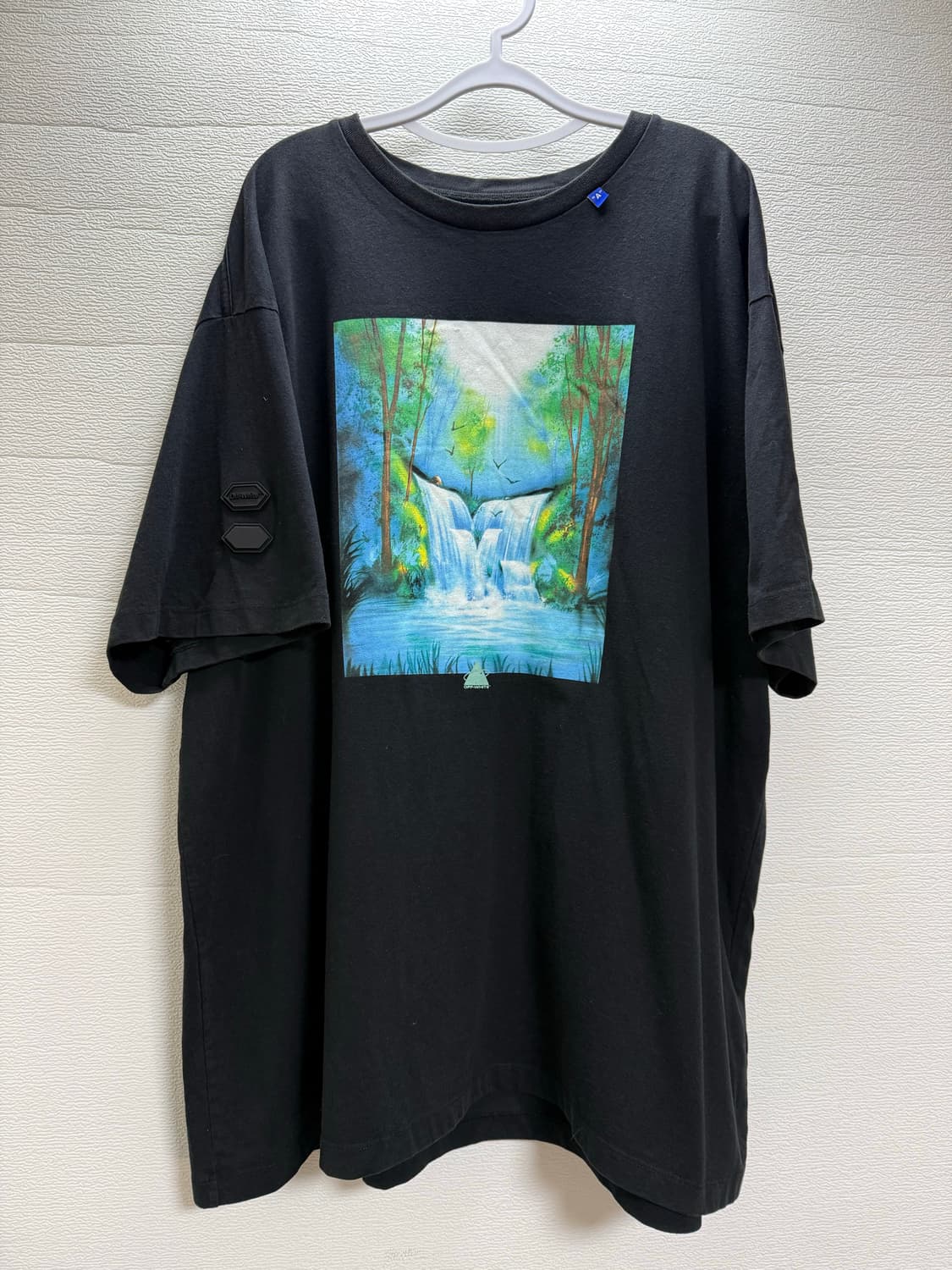 오프화이트 워터폴 오버핏 반팔티셔츠 OMAA038E19185015 상품이미지2