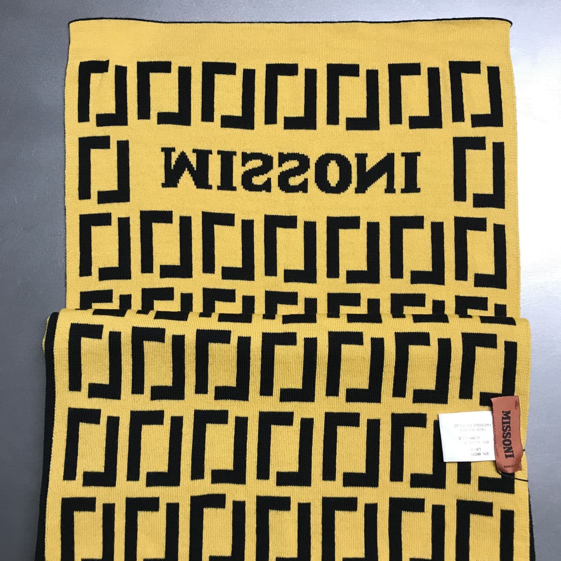 미쏘니 로고 머플러 상품이미지4