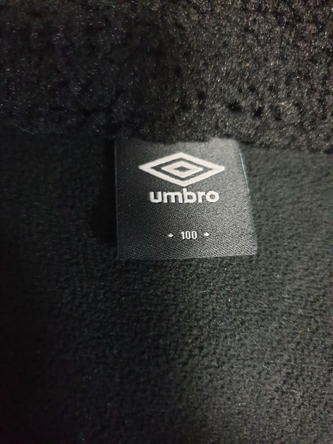 엄브로 오버사이즈 헤리티지 플리스 뽀글이 집업점퍼 검횐 (L) 상품이미지5