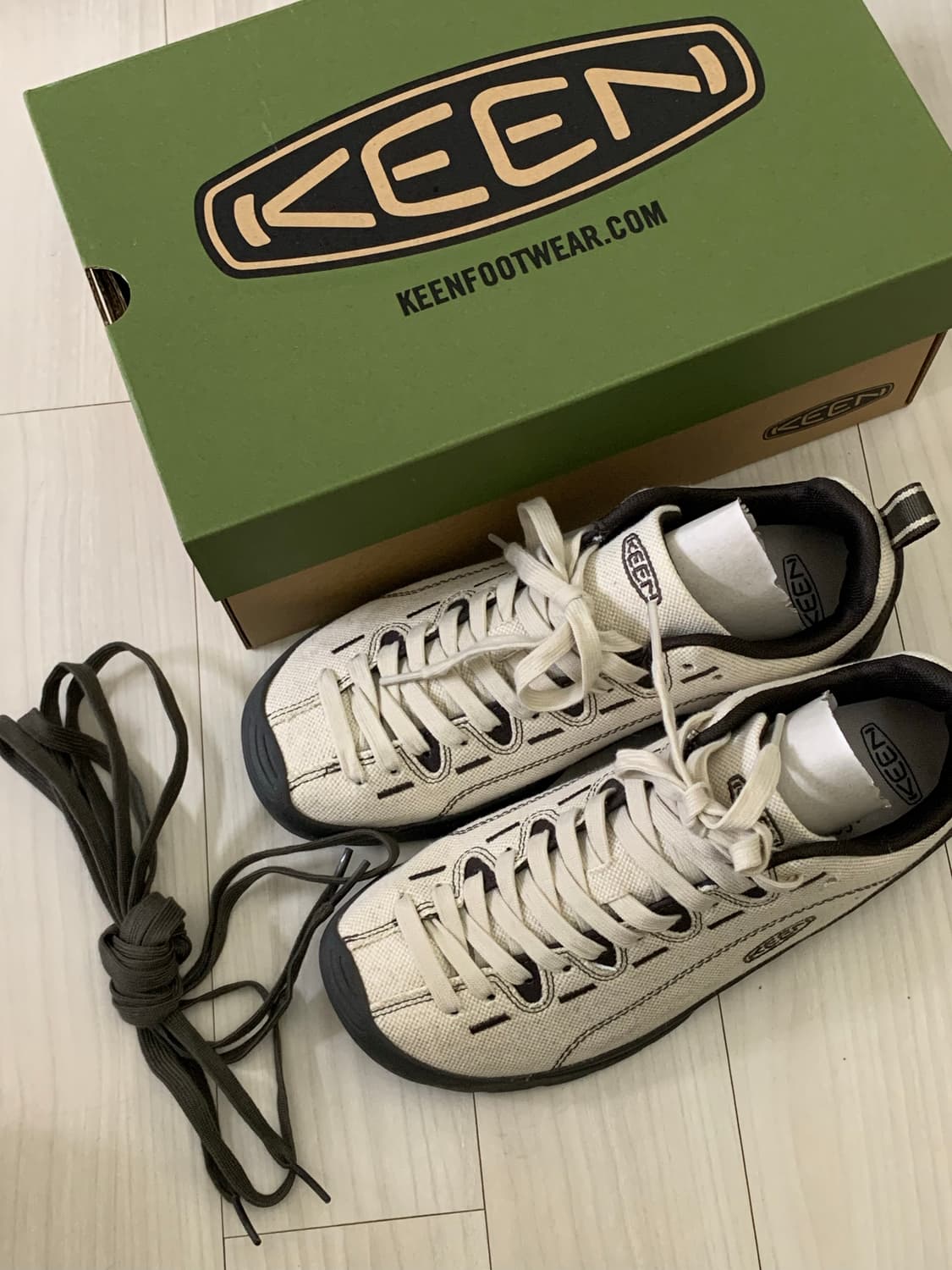 킨 KEEN 재스퍼 캔버스 240 풀박 상품이미지1