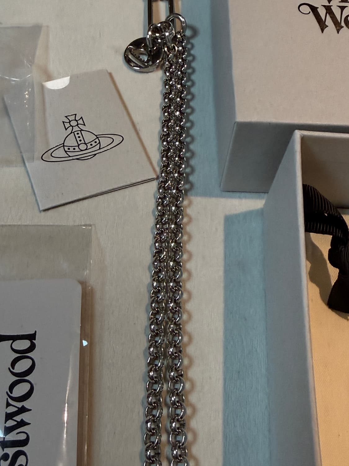 비비안 웨스트우드 이모진 목걸이 Vivienne Westwood 홍은채  상품이미지5