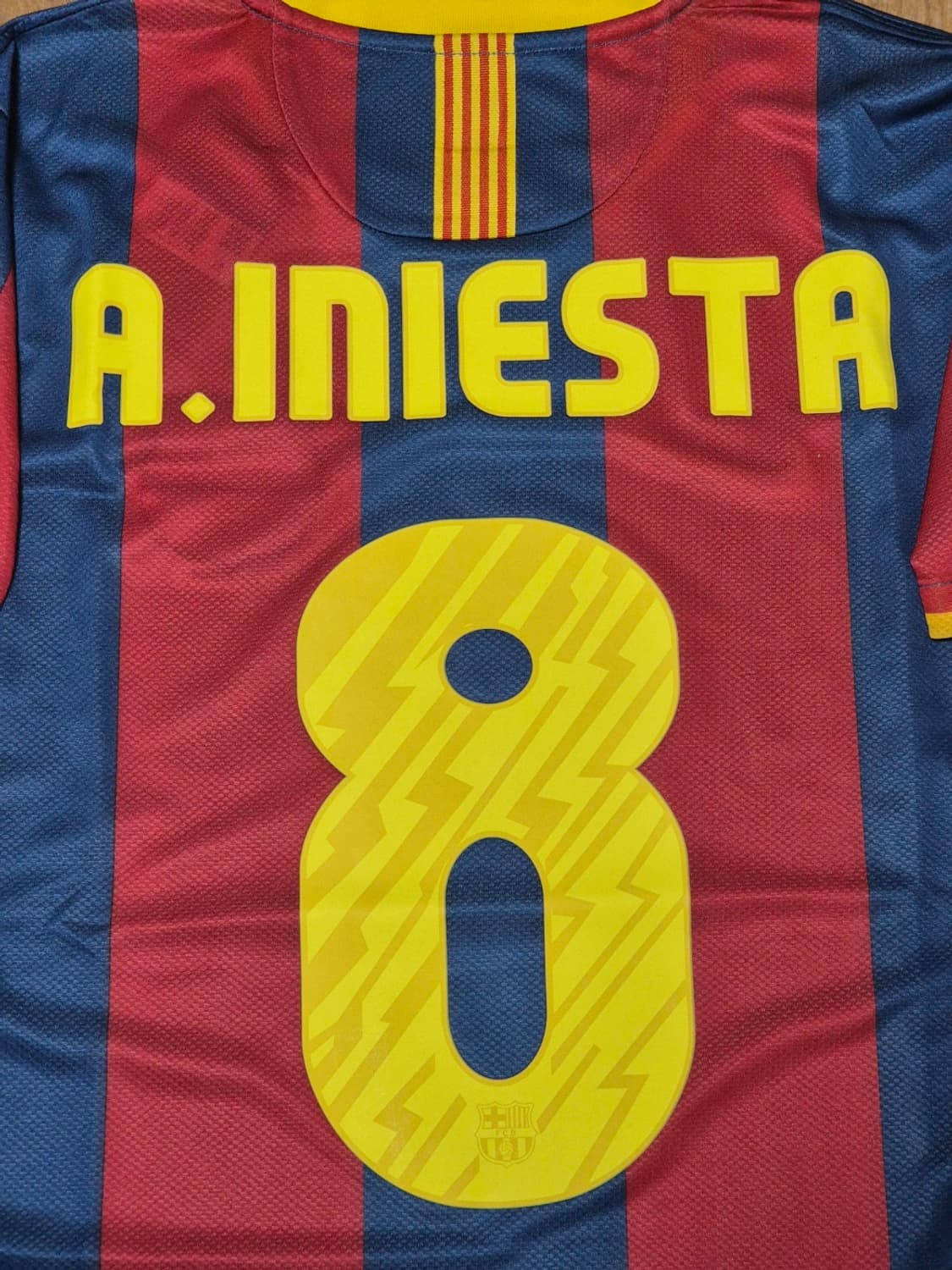 10-11 바르셀로나 홈 챔스결승패치 이니에스타 유니폼 M 레플리카 상품이미지6