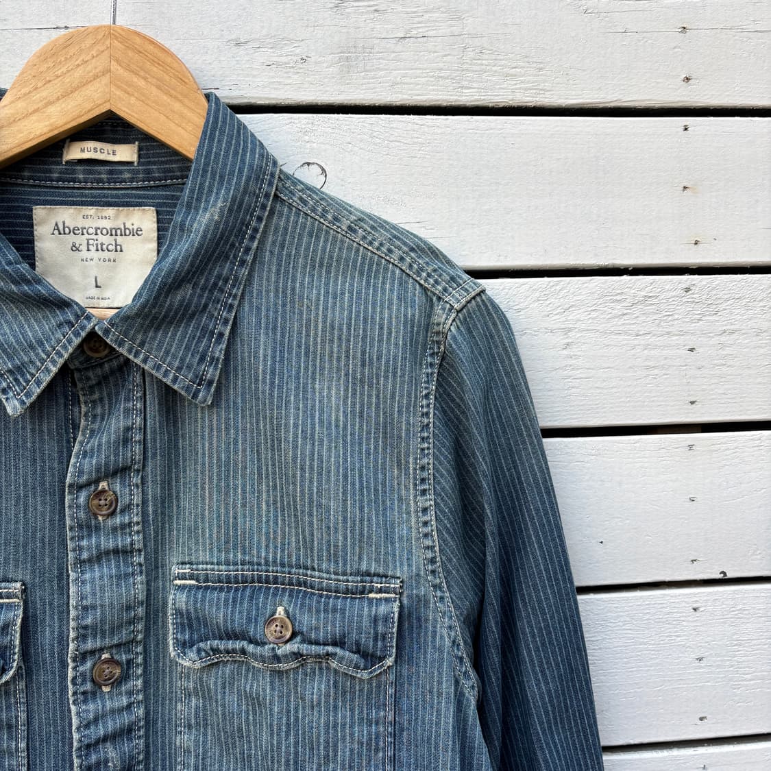 Abercrombie 아베크롬비 스트라이프 데님 셔츠 상품이미지5