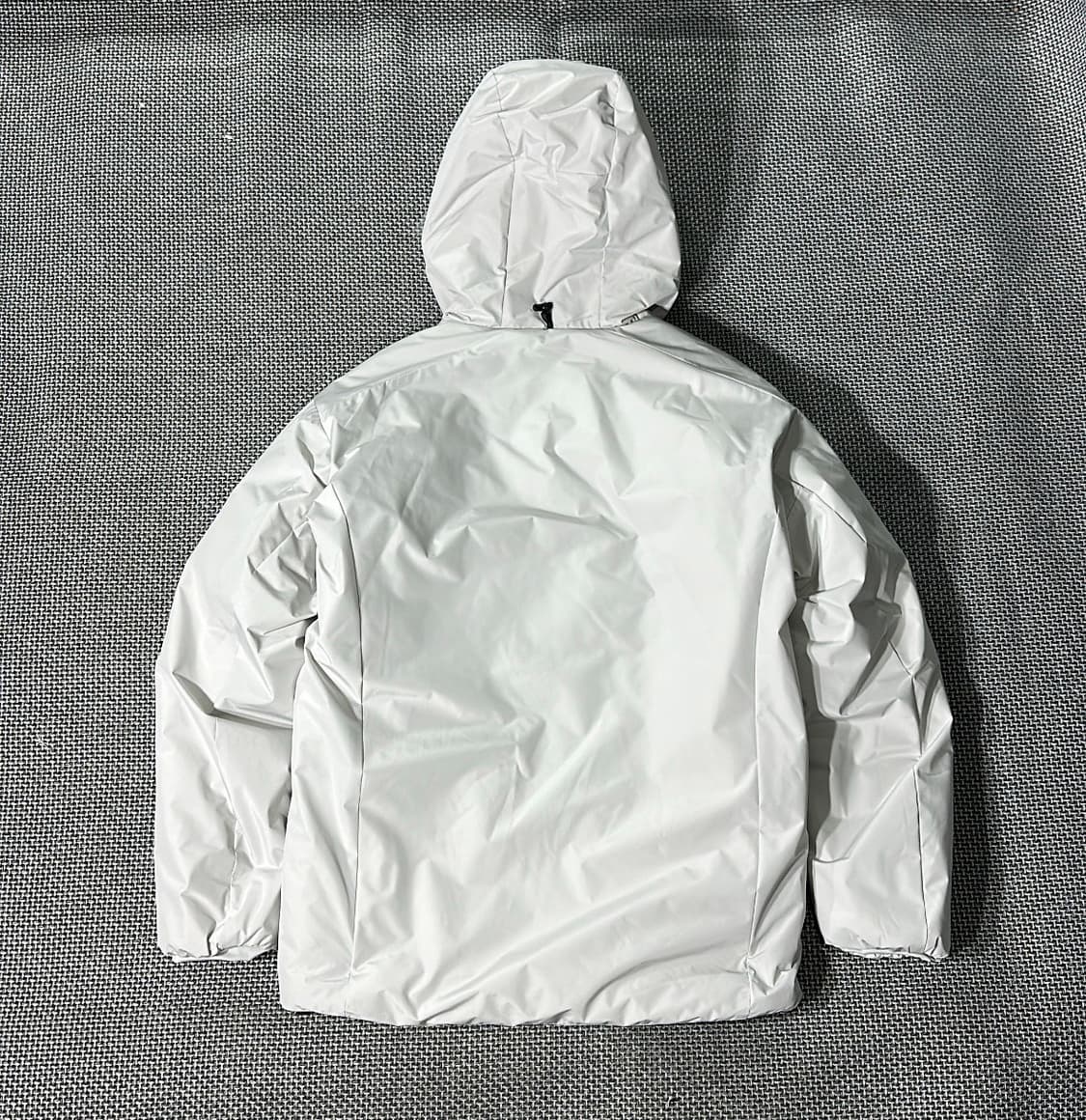 (새상품) 스톤소프트 경량 후드 패딩 점퍼 상품이미지7