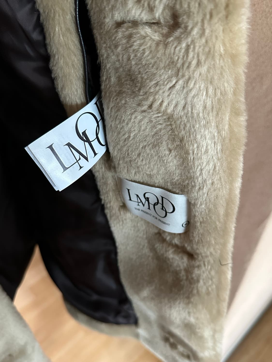 엘무드 무스탕 퍼 자켓 사이즈46 새상품 상품이미지2