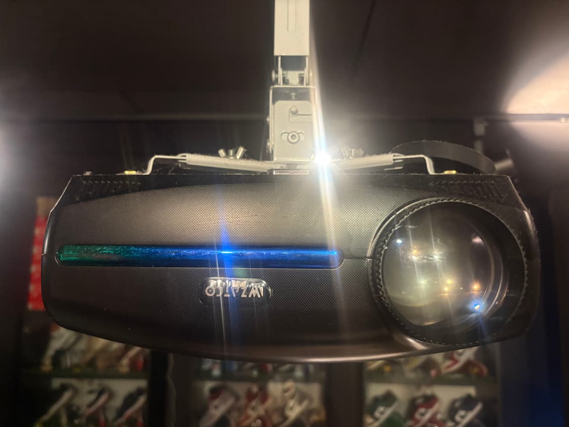 [중고] 빔프로젝터 + 120인치대형스크린 상품이미지1