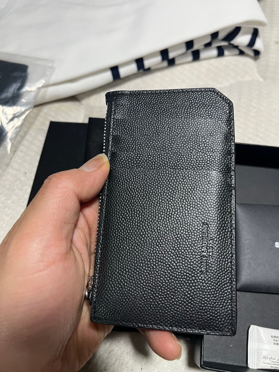 입생로랑 카드 지갑 상품이미지2