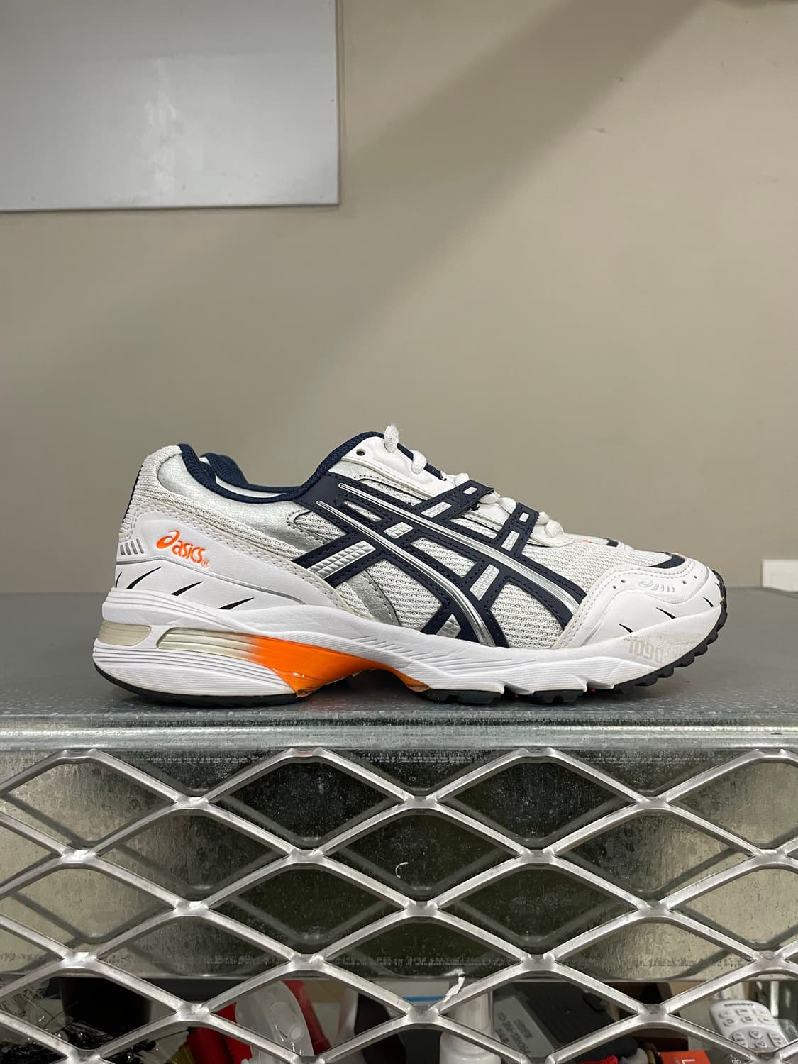 아식스 젤 1090 화이트 미드나잇 235 상품이미지4
