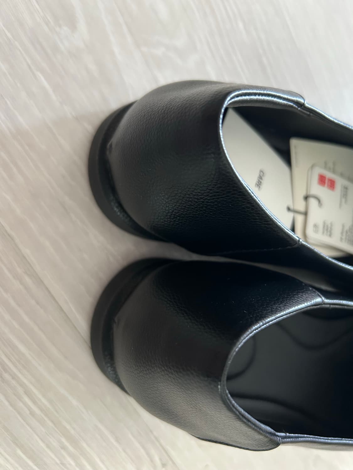 유니클로 스퀘어 플랫슈즈 블랙 250 상품이미지3