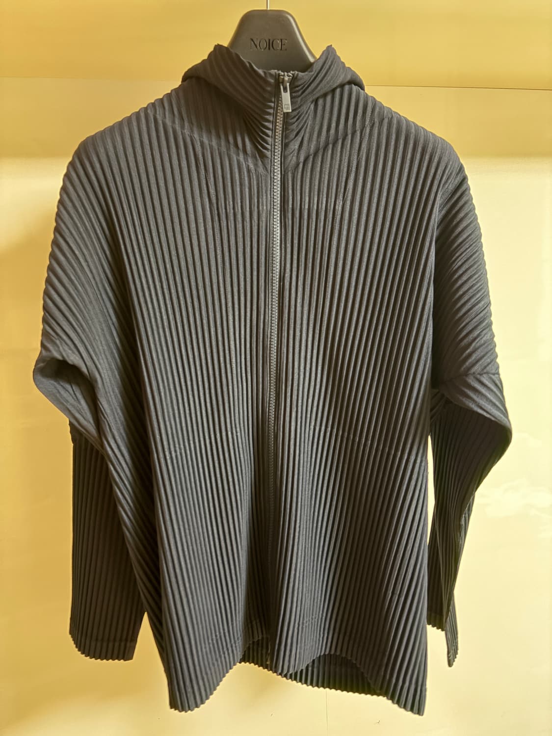 옴므플리세 하이넥집업 네이비3사이즈 상품이미지3