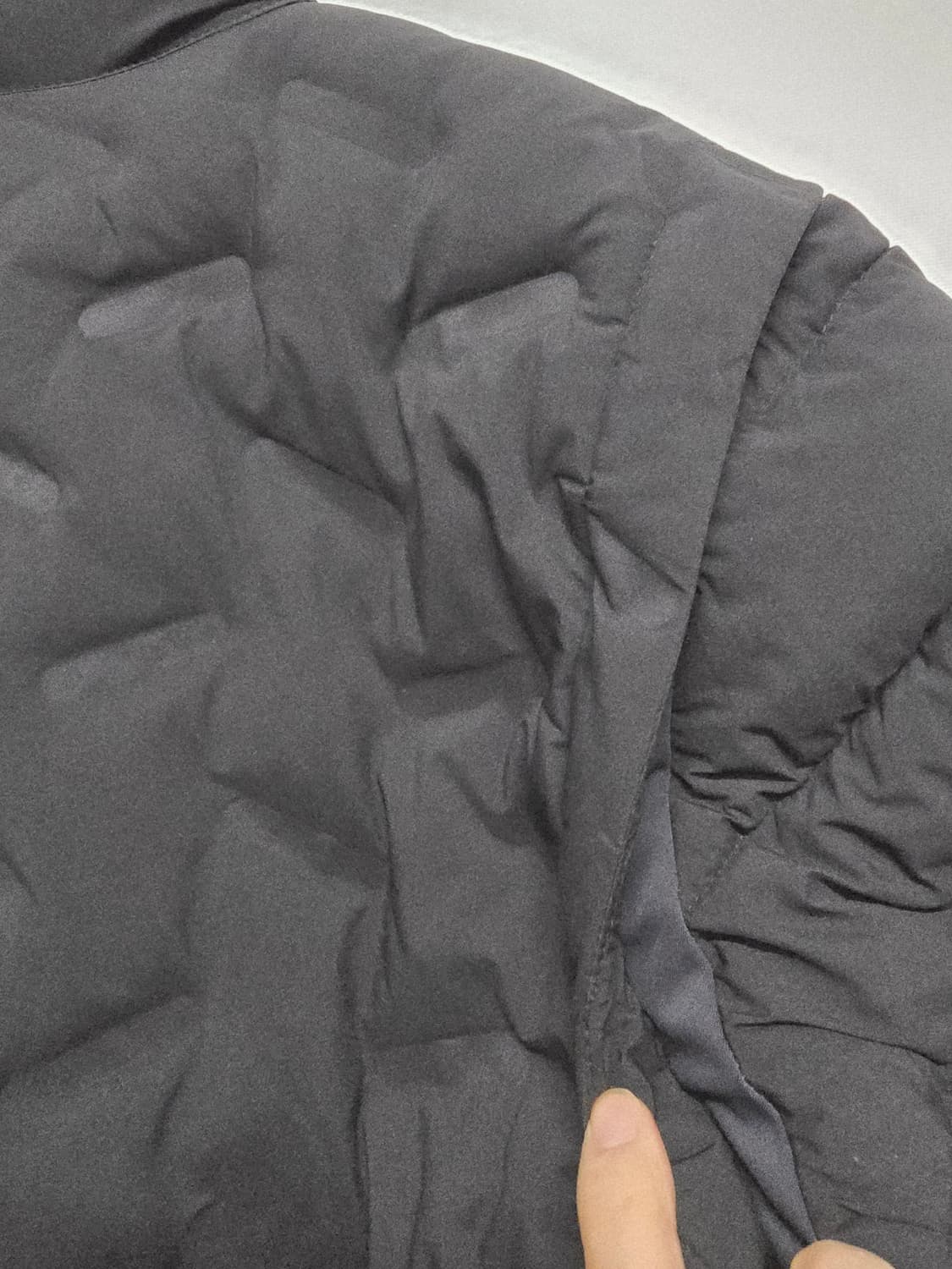 몽벨 블랙 경량 패딩 고주파 자켓105 상품이미지5