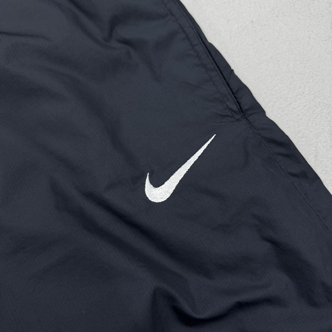 나이키 스우시 올드스쿨 바람막이 트랙팬츠 상품이미지3