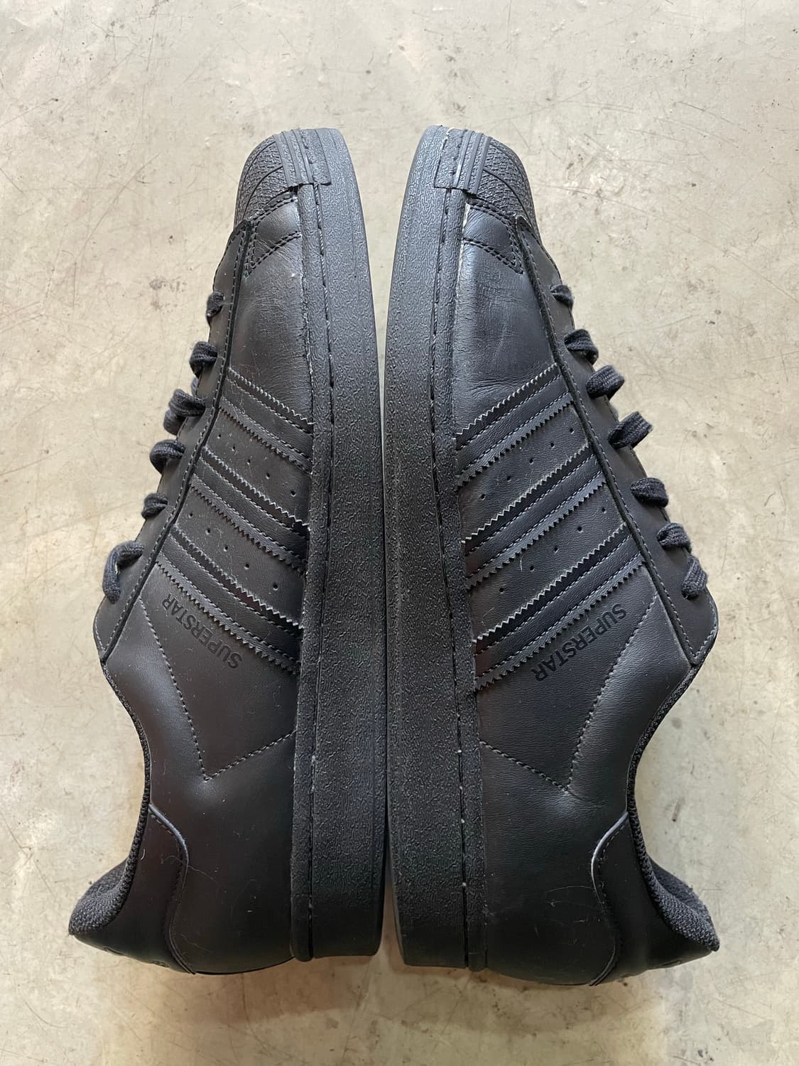 아디다스 슈퍼스타 트리플 블랙 300 상품이미지4