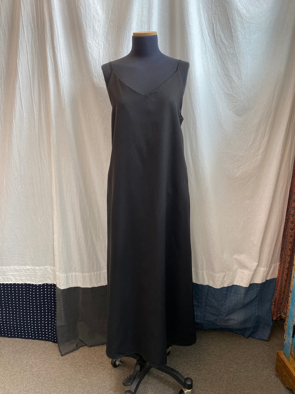 블랙 민소매 원피스(M) 상품이미지1