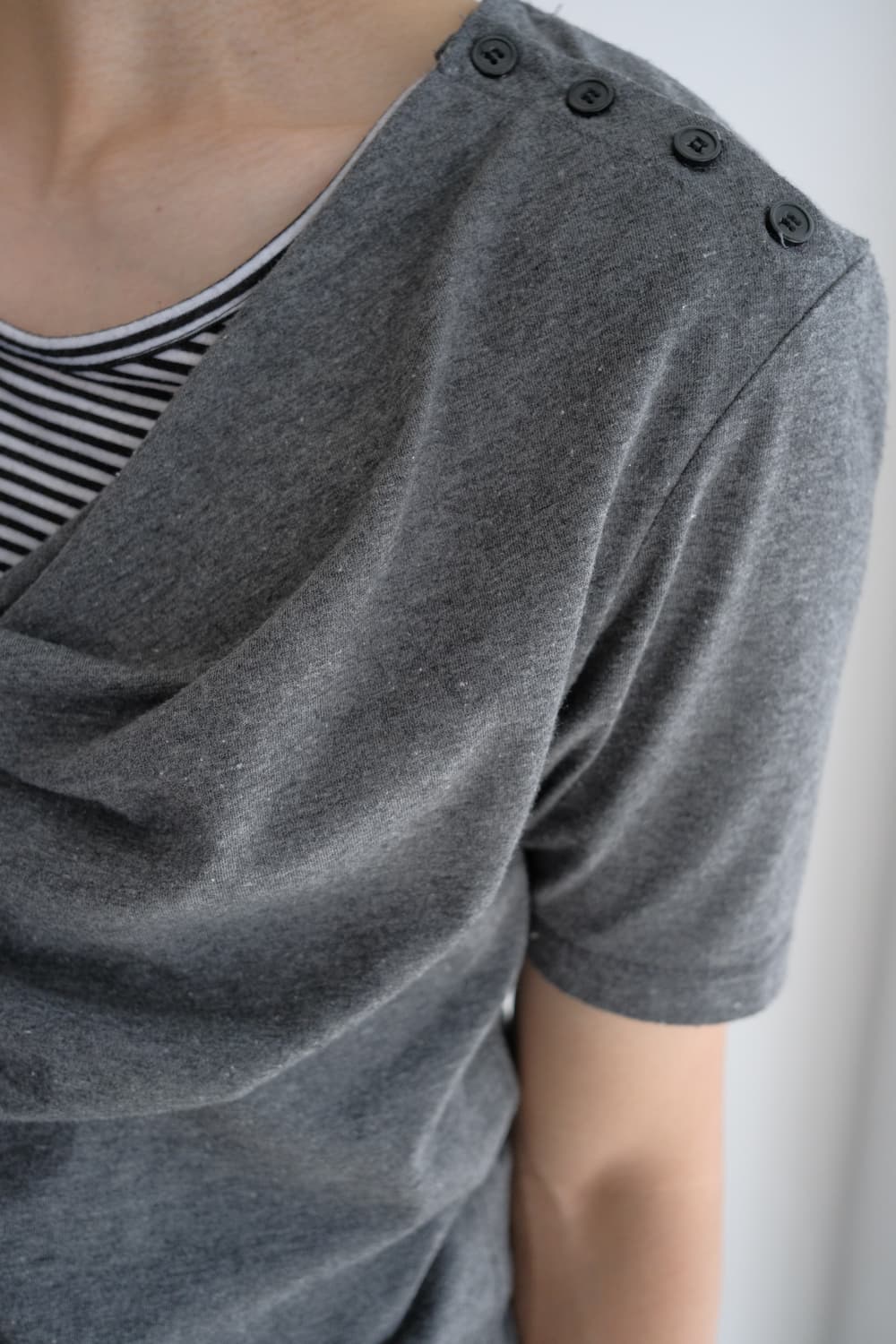 Cut & sewn drape t-shirt 상품이미지3
