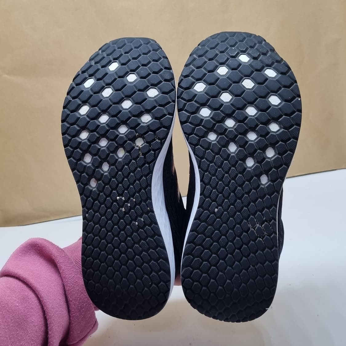 뉴발란스 프레쉬폼 아리쉬 V3 운동화 240. 상품이미지3