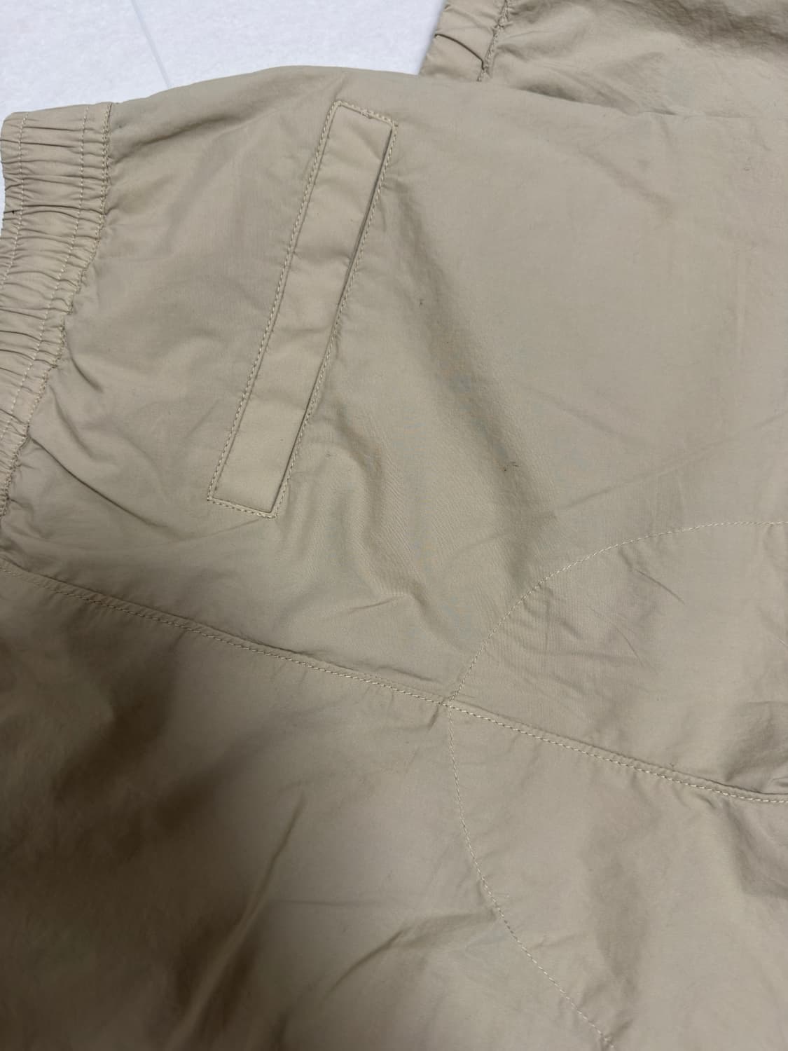 [M, 30size] 스톤아일랜드 나일론 조거 팬츠 베이지 상품이미지4