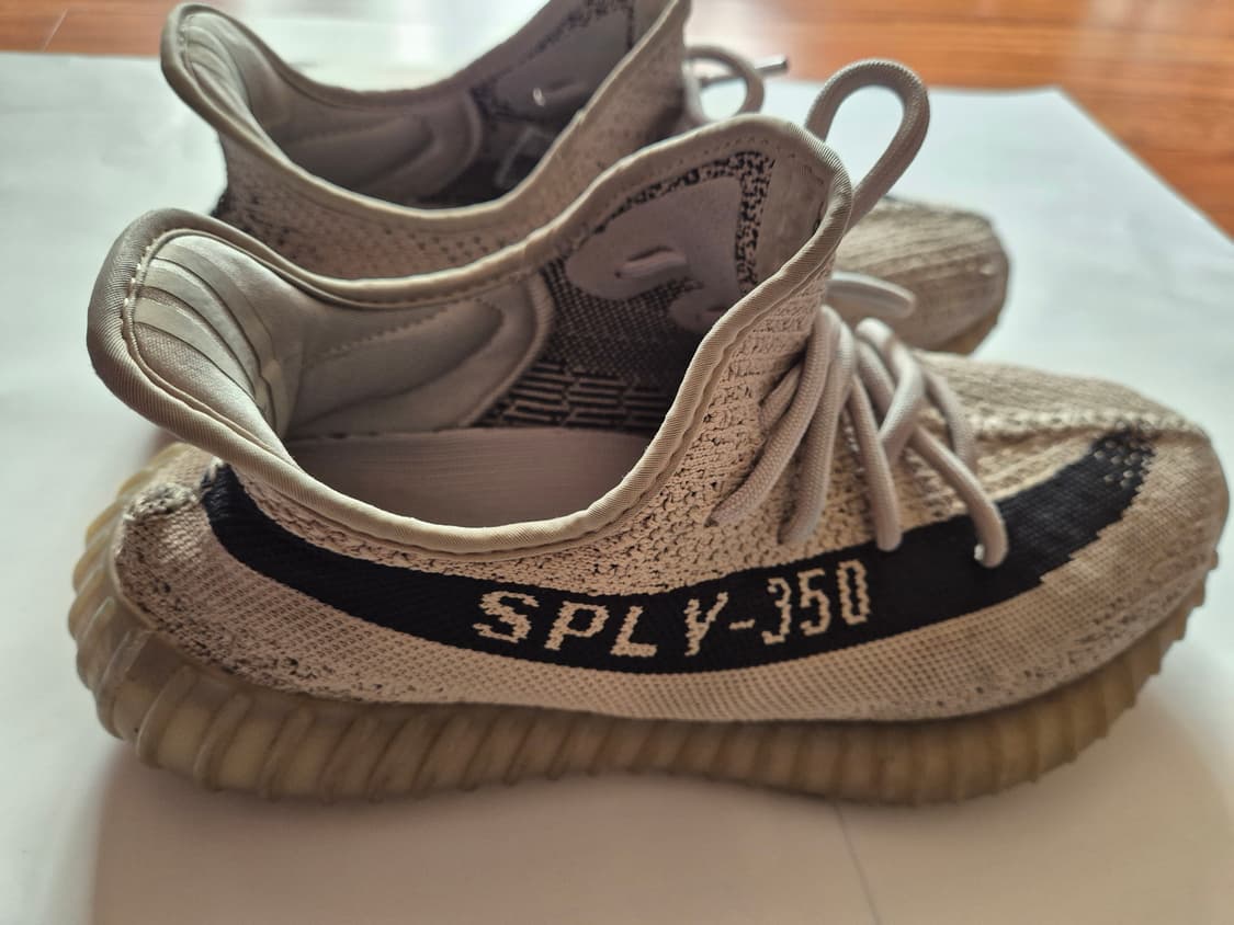 YEEZY BOOST 350 V2 - SLATE/CORE BLACK 상품이미지4